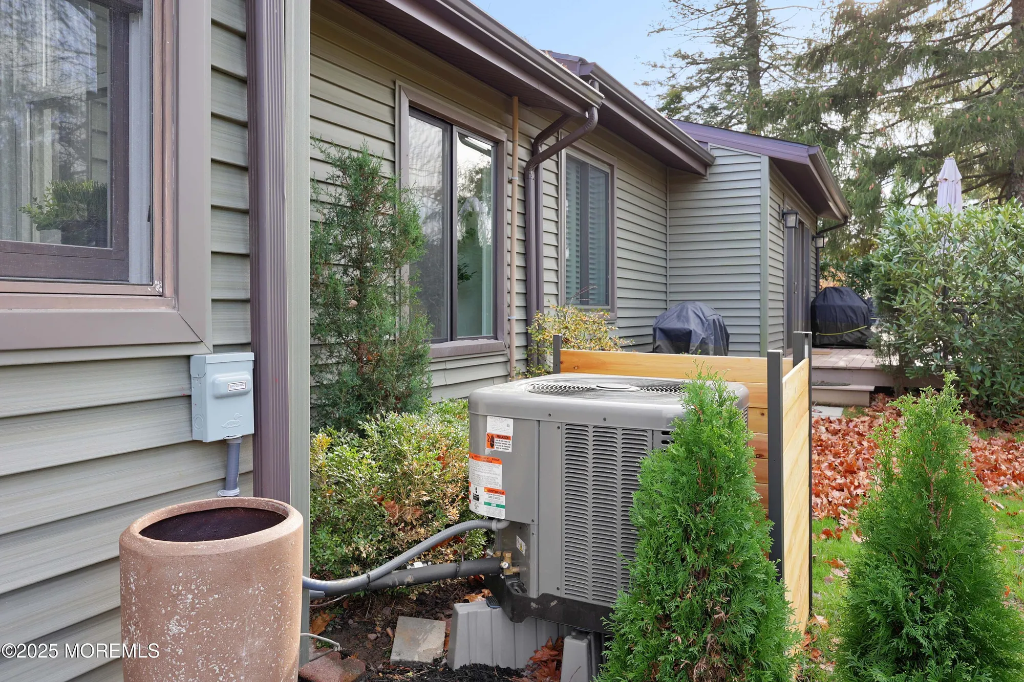 Property Slideshow image 38 of 54 | 3 auburn ct, Red Bank, NJ, 07701