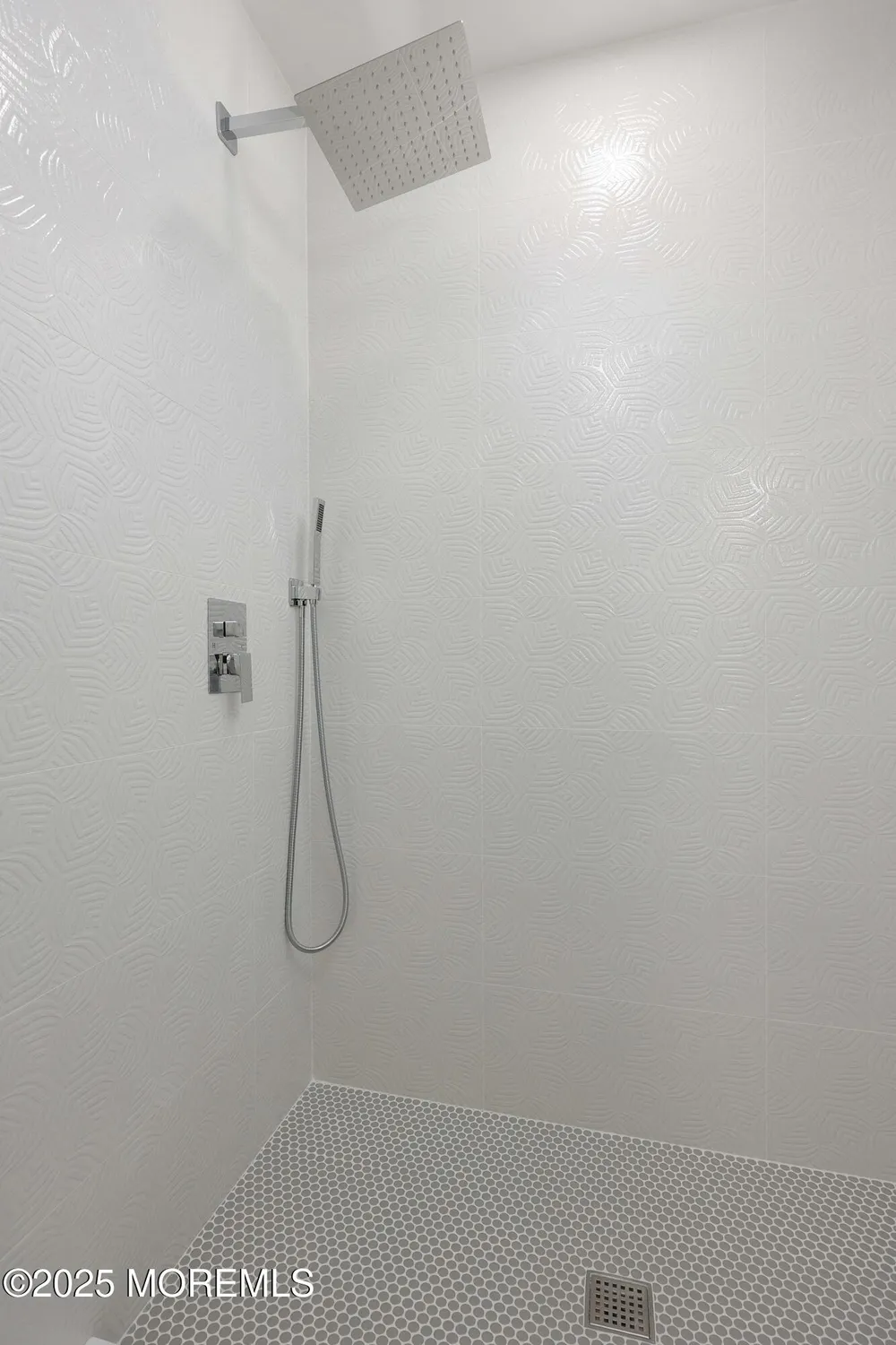 Property Slideshow image 34 of 54 | 3 auburn ct, Red Bank, NJ, 07701