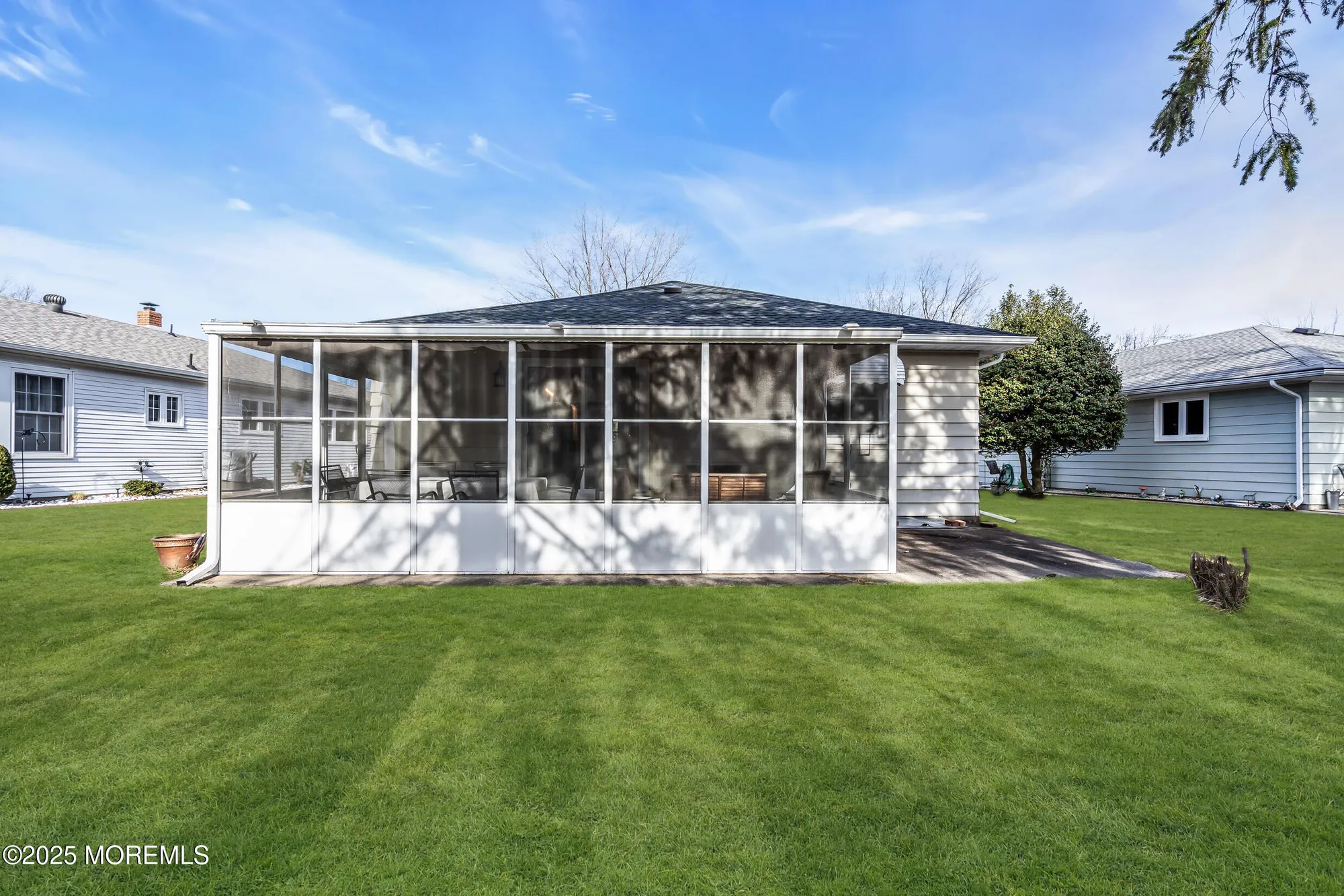 Property Slideshow image 43 of 49 | 7 georgetown dr, Toms River, NJ, 08757