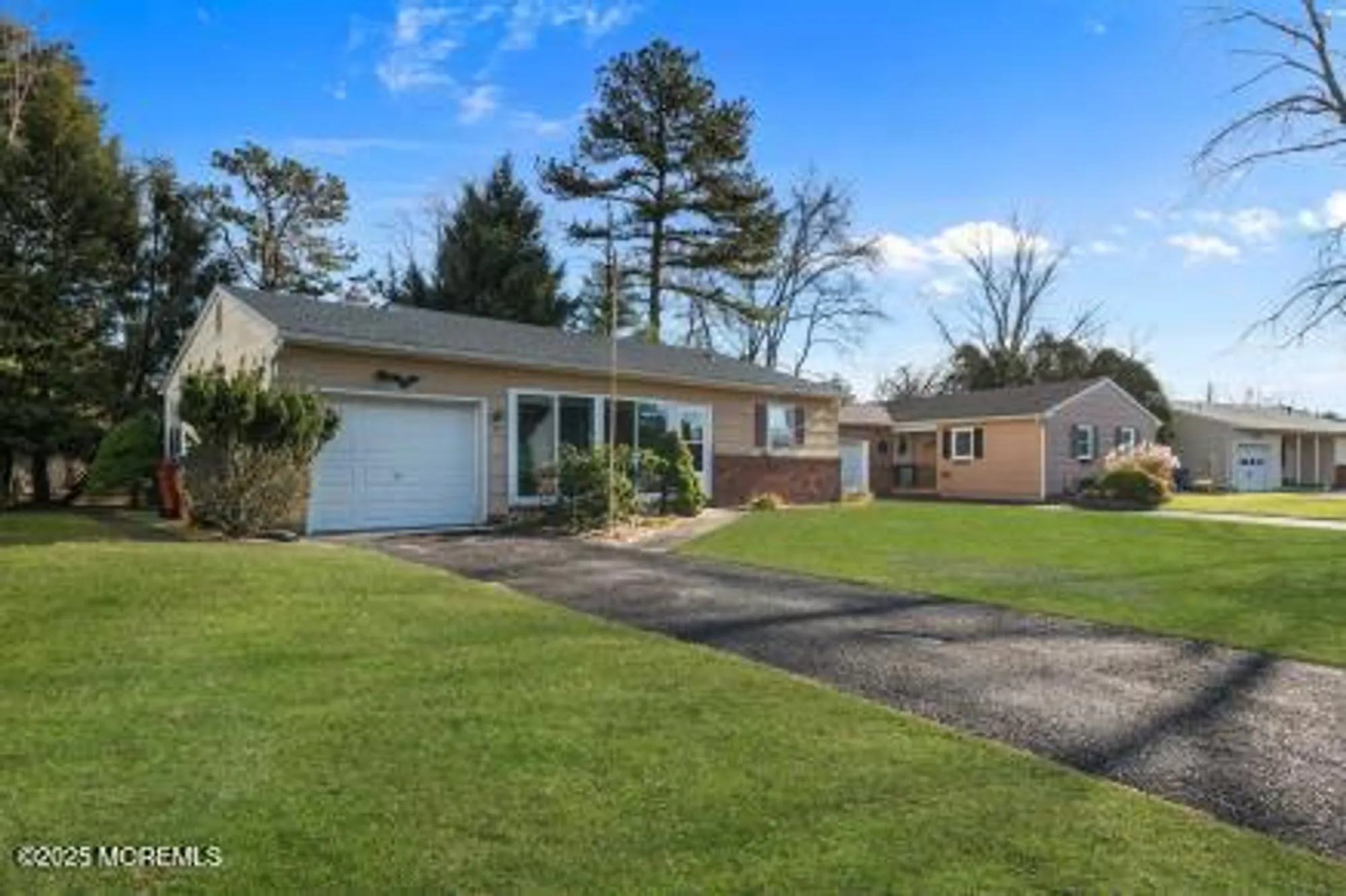 Property Slideshow image 2 of 41 | 6 stanford dr, Toms River, NJ, 08757