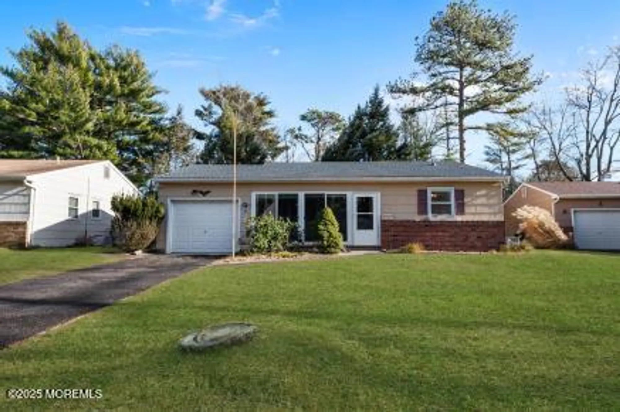 Property Slideshow image 27 of 41 | 6 stanford dr, Toms River, NJ, 08757