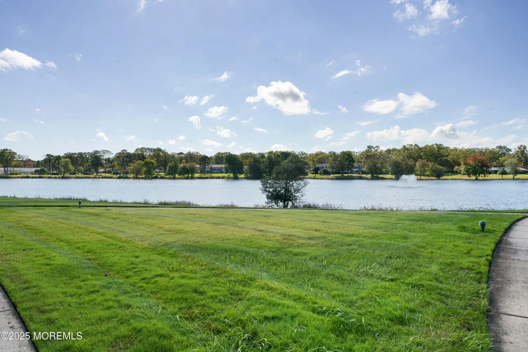 Property Slideshow image 18 of 20 | 677 new castle ct b, Lakewood, NJ, 08701