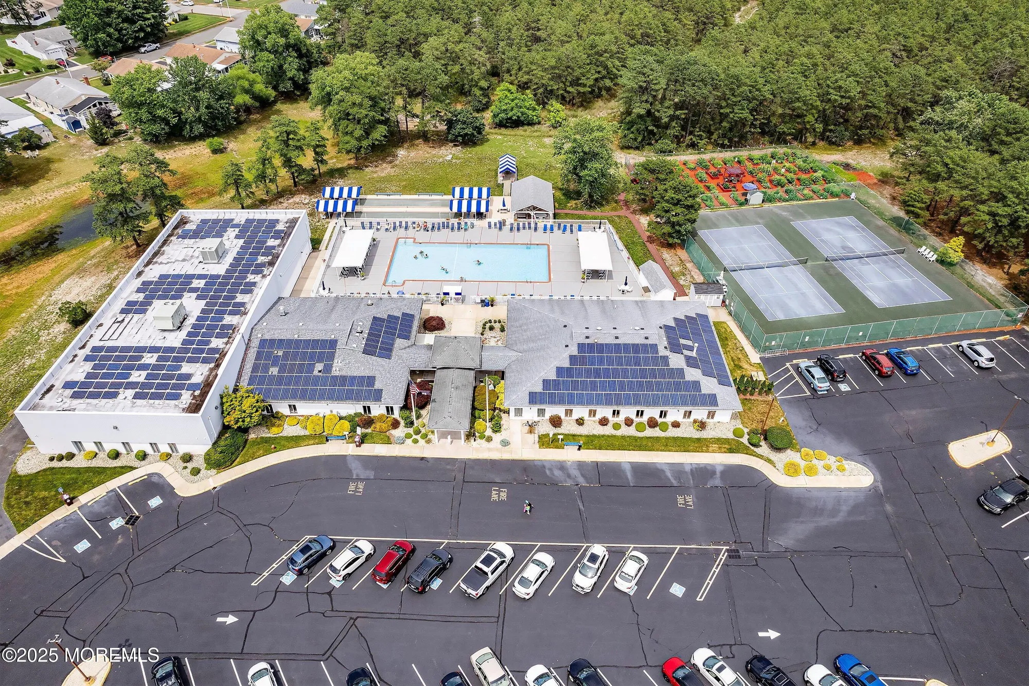 Property Slideshow image 16 of 27 | 12 plymouth dr, Berkeley, NJ, 08757