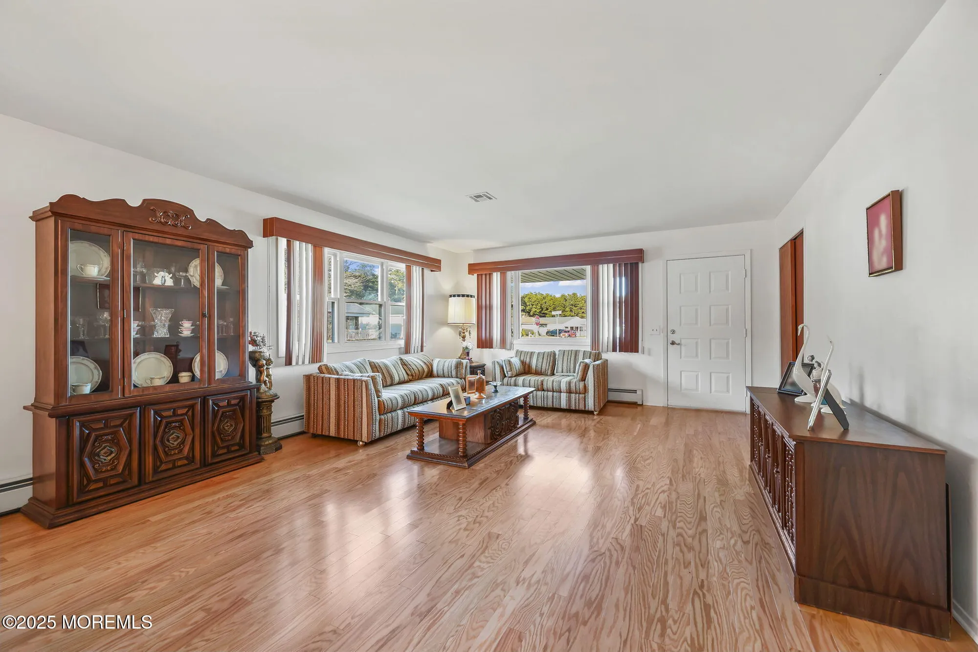 Property Slideshow image 8 of 24 | 39 fontana st, Toms River, NJ, 08757