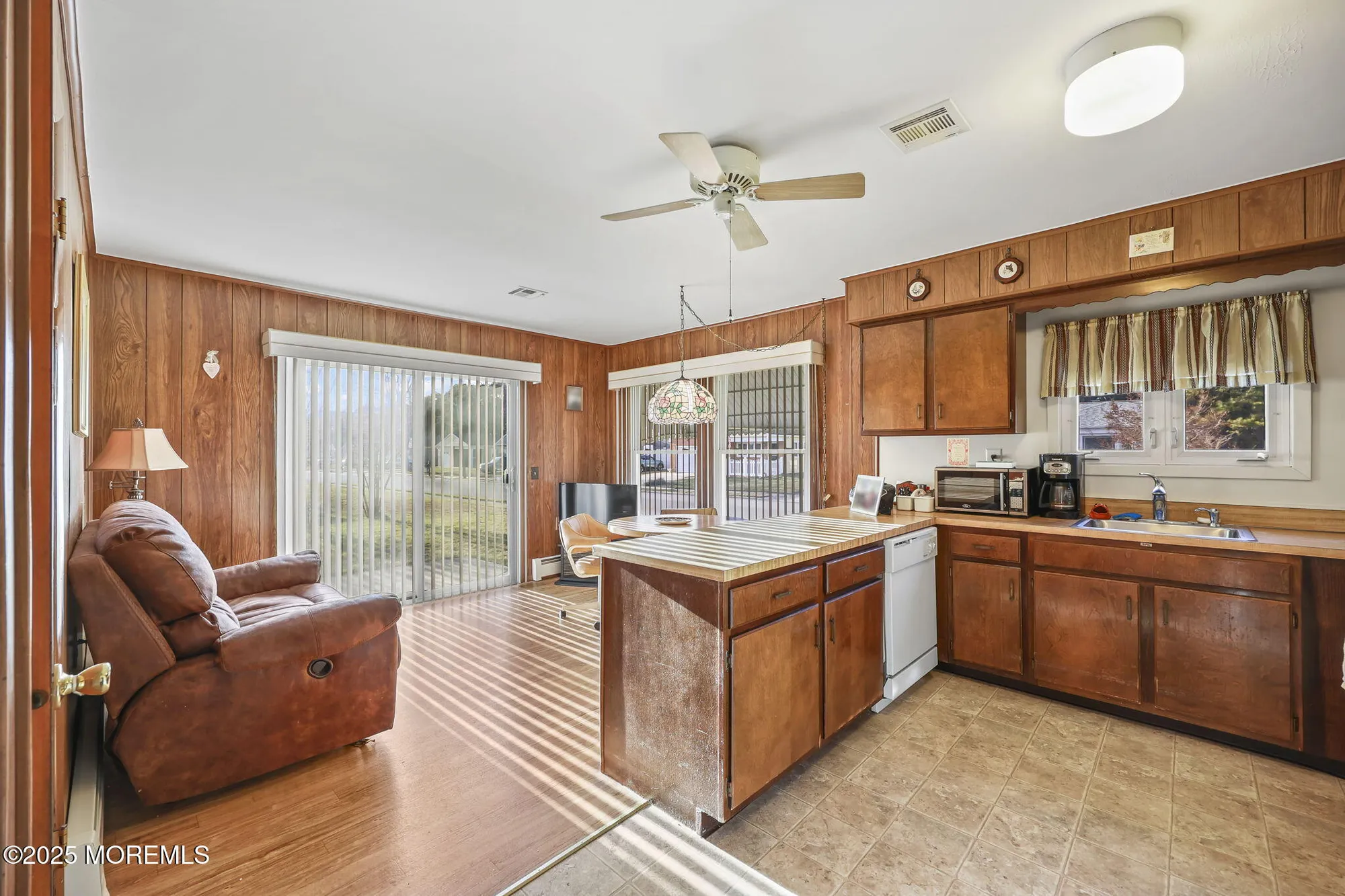 Property Slideshow image 11 of 24 | 39 fontana st, Toms River, NJ, 08757