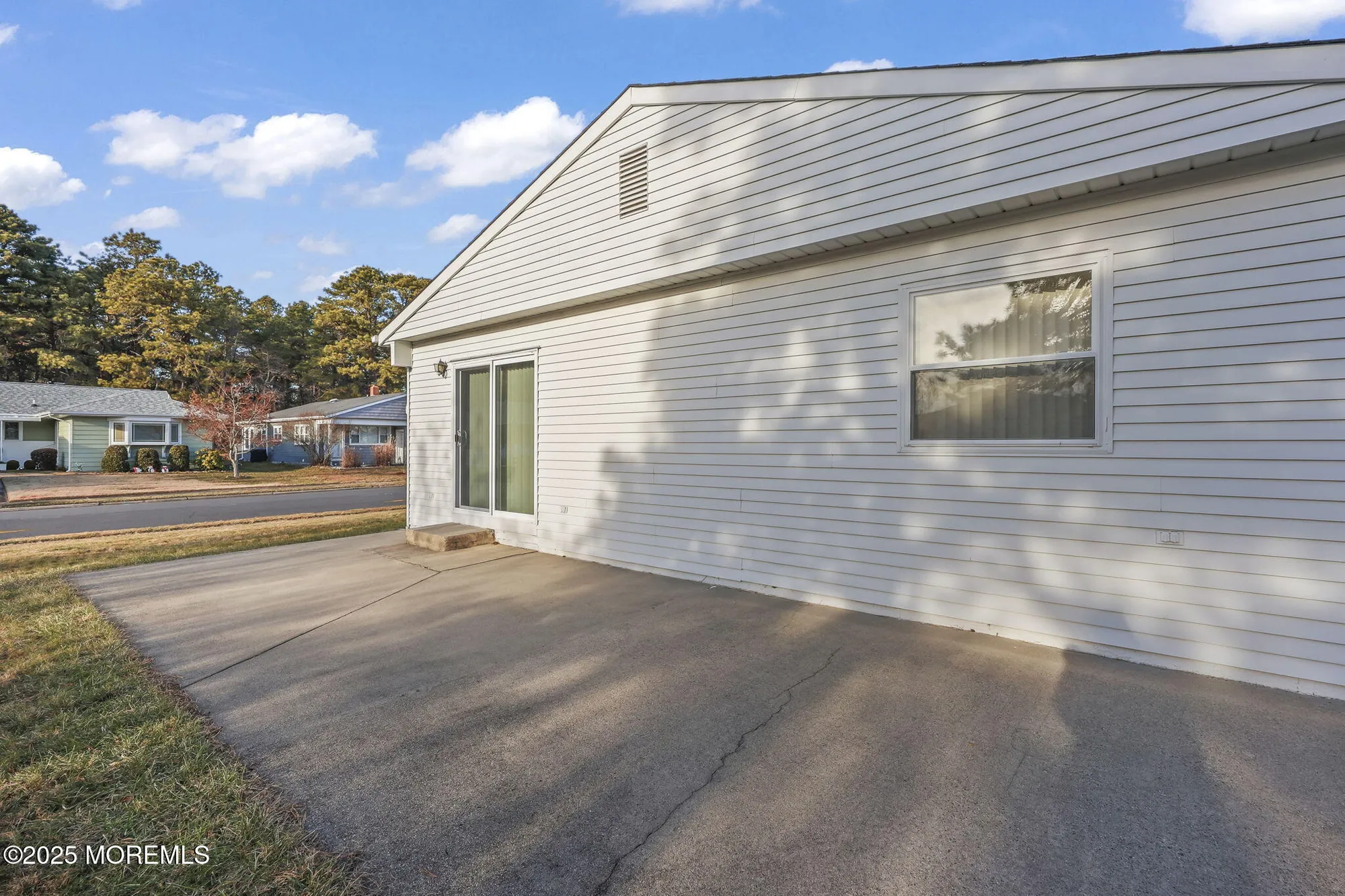 Property Slideshow image 21 of 24 | 39 fontana st, Toms River, NJ, 08757