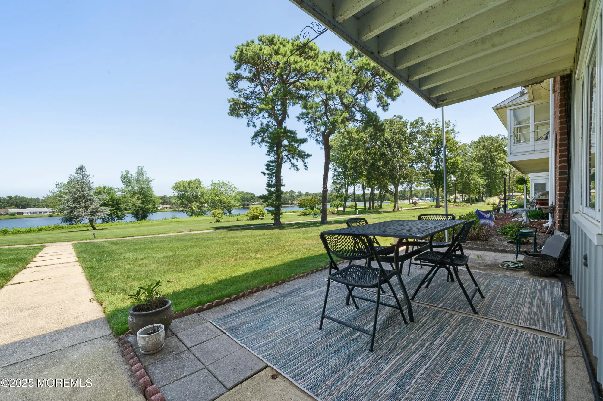 39 CAMBRIDGE CT E, LAKEWOOD, NJ 08701 | Leisure Village | 55+ Home For Sale