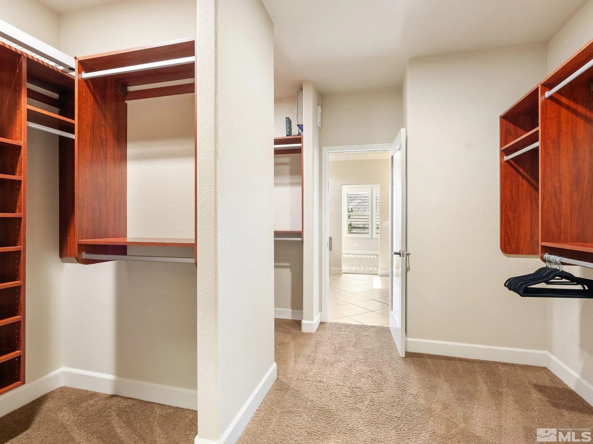 Property Slideshow image 9 of 21 | 1335 wakefield trl, Reno, NV, 89523