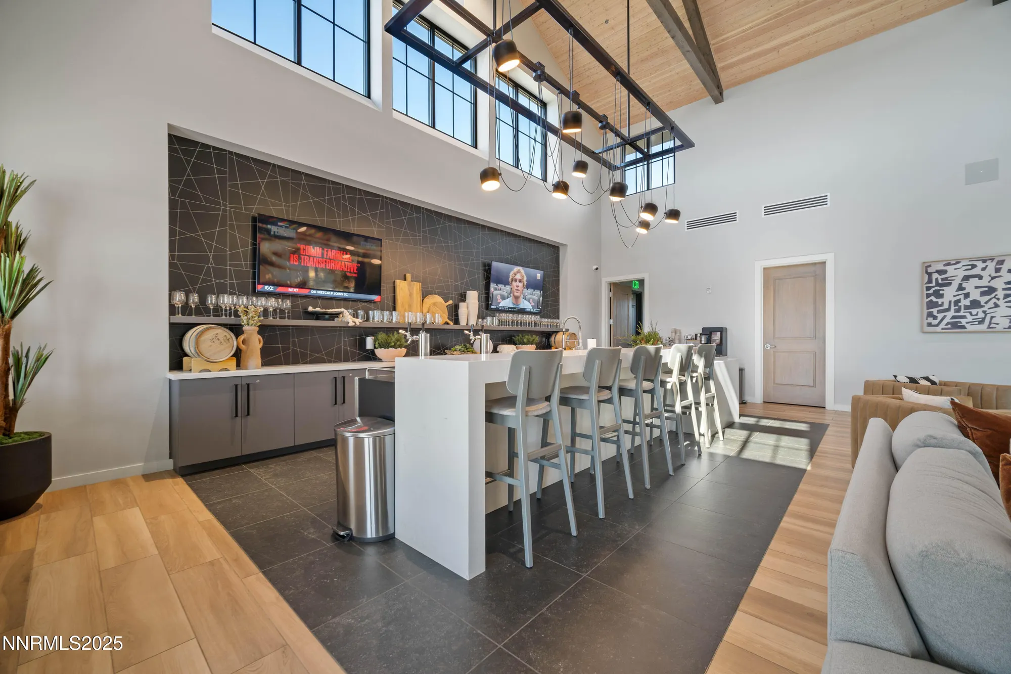 Property Slideshow image 43 of 55 | 7415 hoback dr, Sparks, NV, 89436