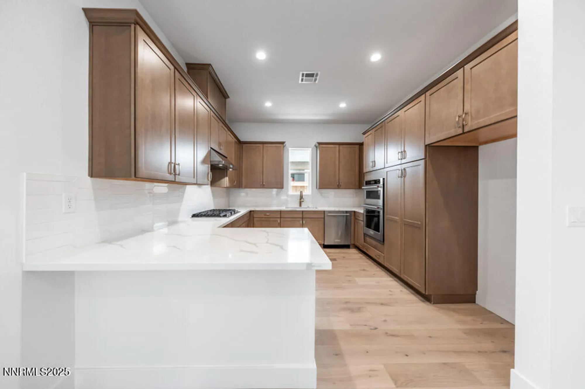 Property Slideshow image 7 of 16 | 2344 rocky anchor ln oakhill 83, Sparks, NV, 89436