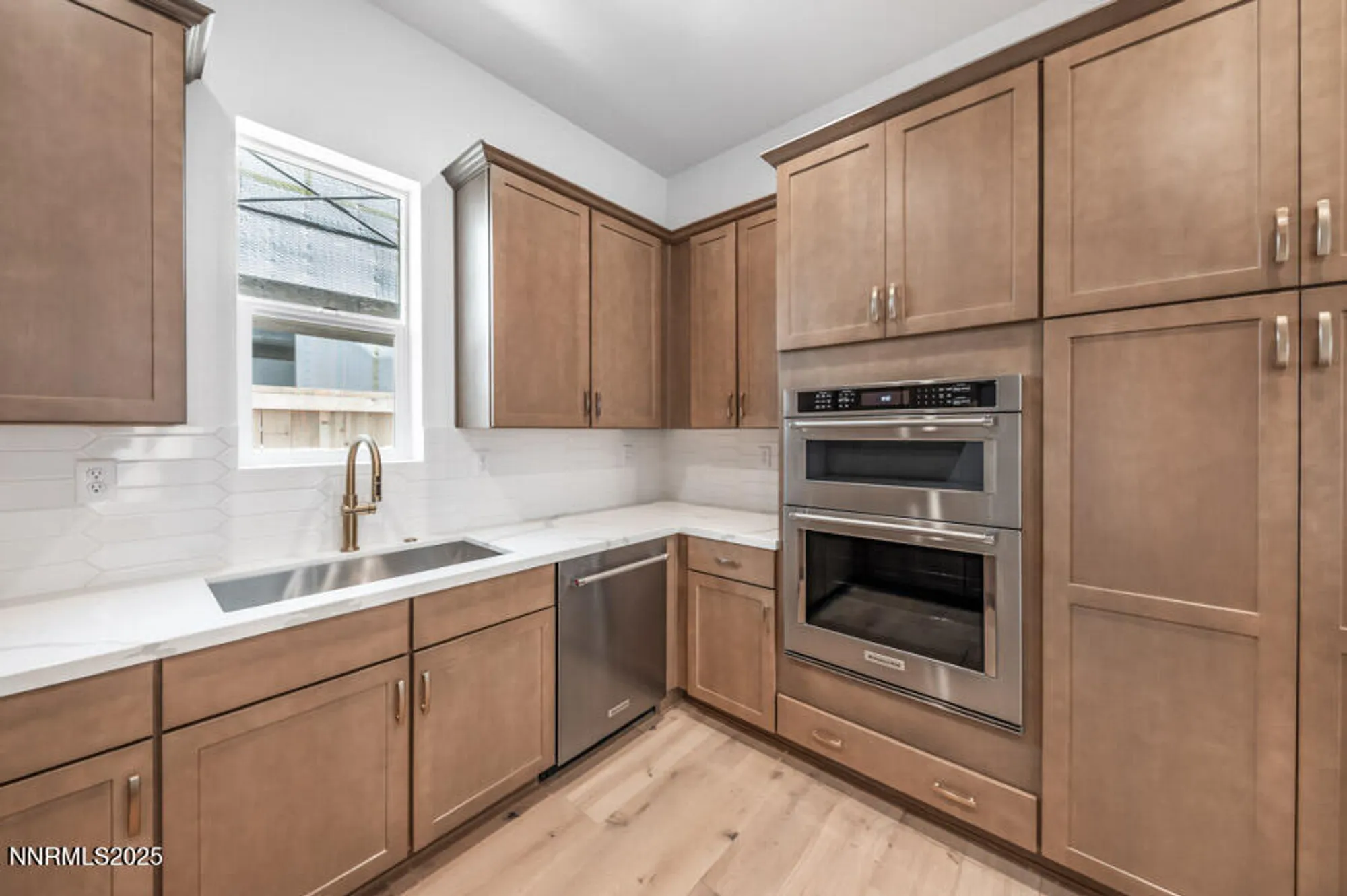 Property Slideshow image 9 of 16 | 2344 rocky anchor ln oakhill 83, Sparks, NV, 89436