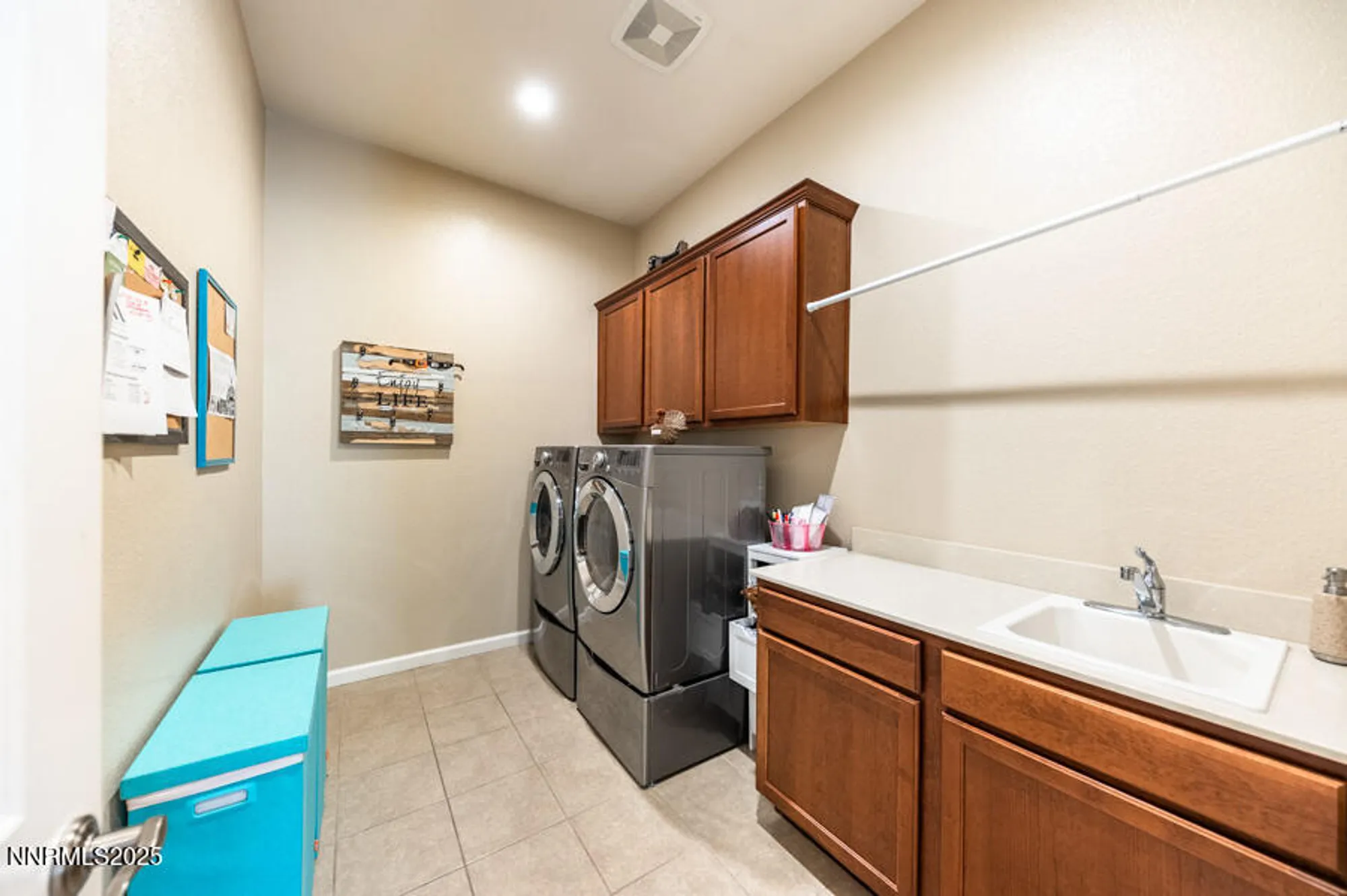 Property Slideshow image 33 of 66 | 175 niatross ct, Reno, NV, 89521
