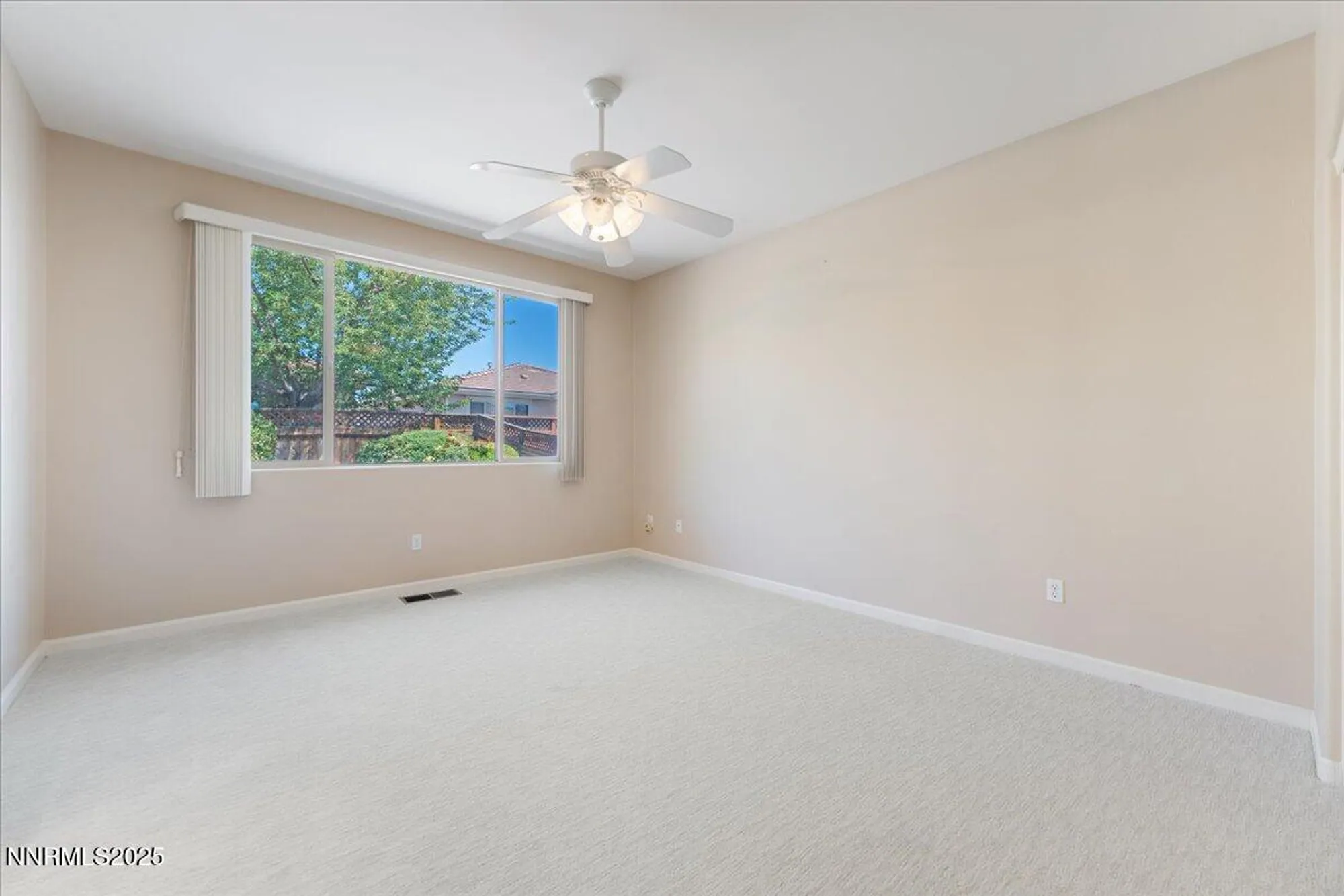 Property Slideshow image 14 of 31 | 1860 medolla dr, Sparks, NV, 89434