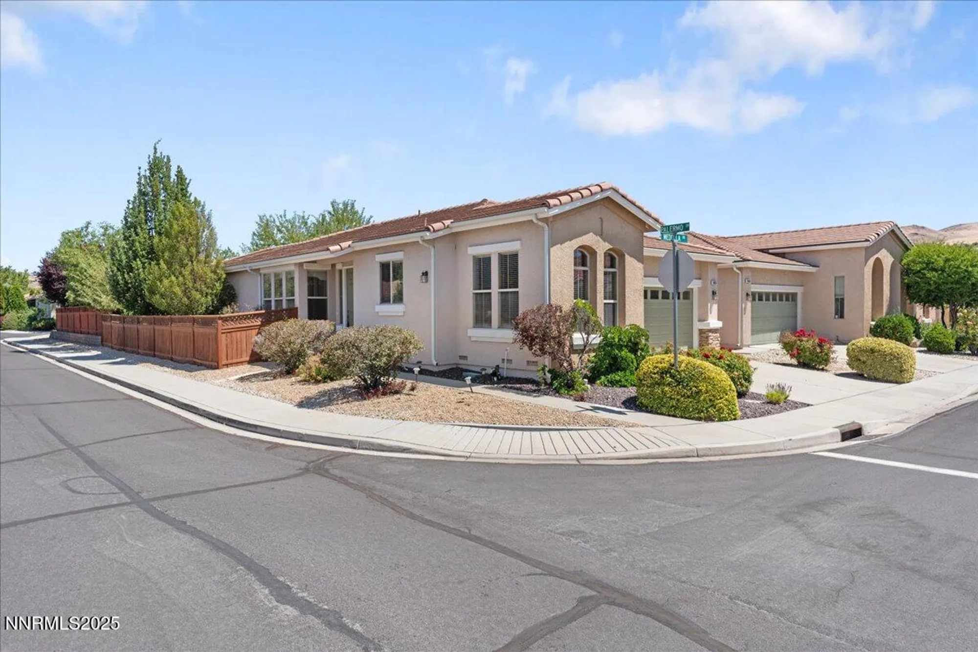 Property Slideshow image 2 of 31 | 1860 medolla dr, Sparks, NV, 89434