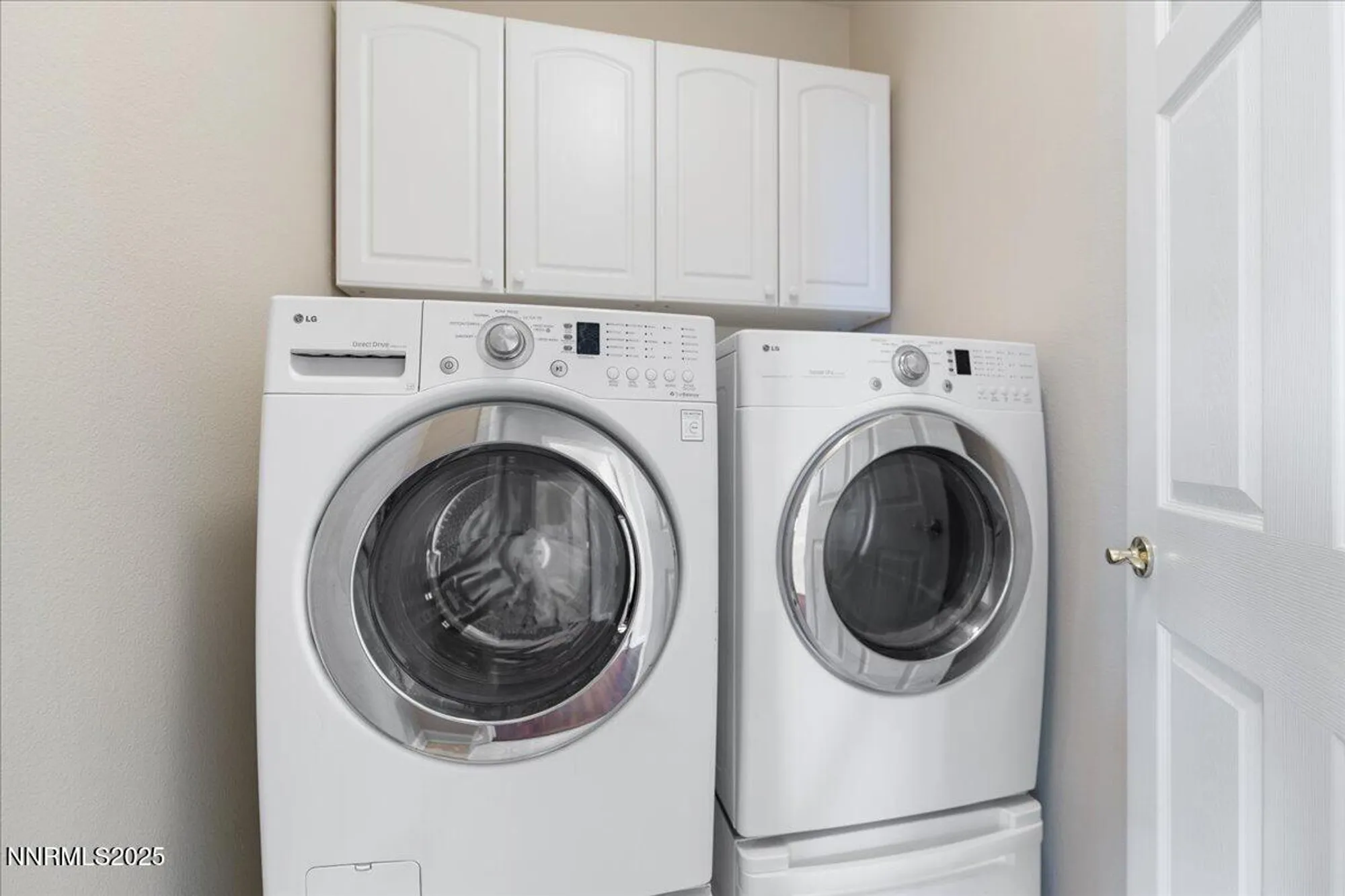 Property Slideshow image 21 of 31 | 1860 medolla dr, Sparks, NV, 89434