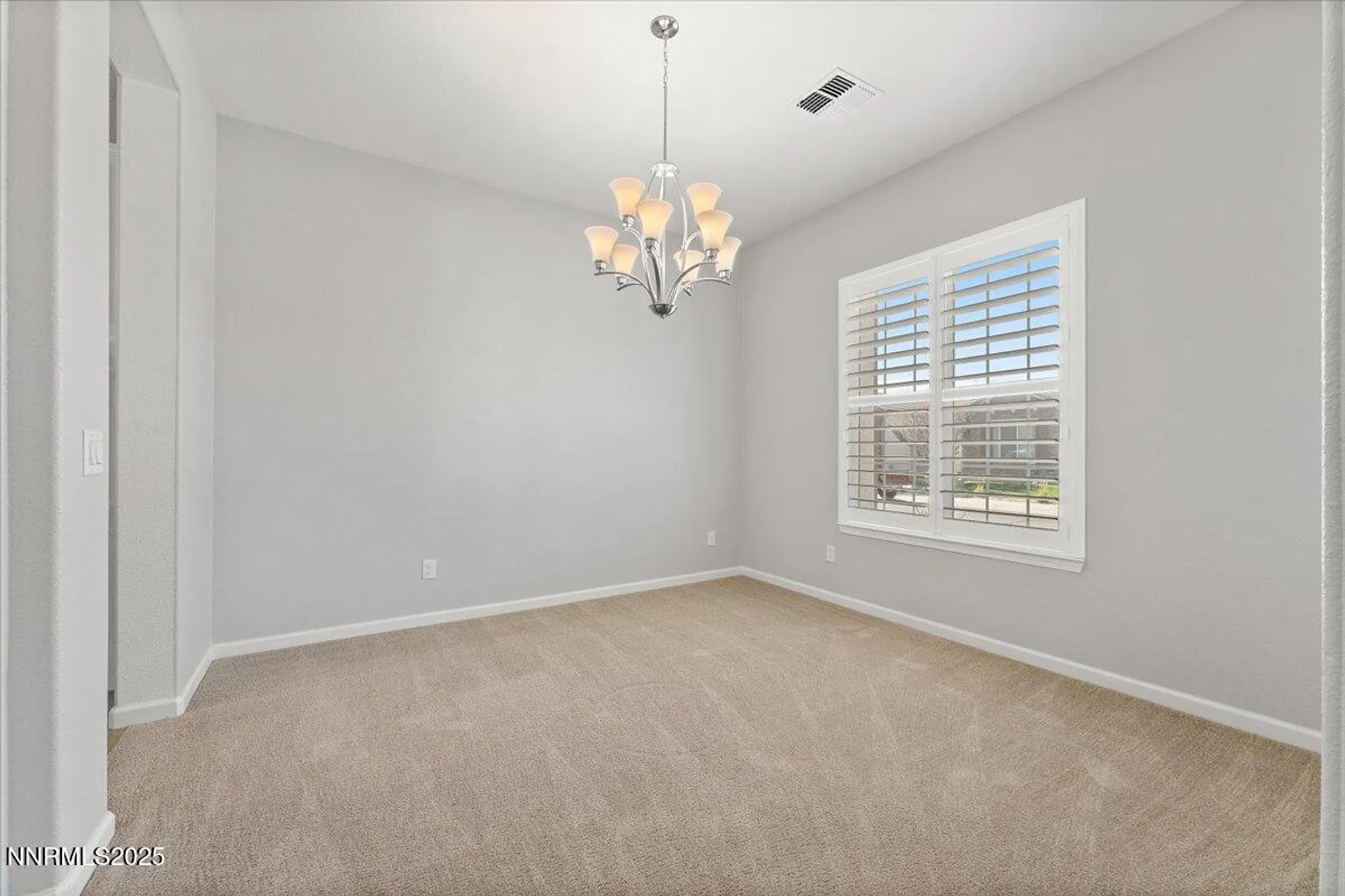 Property Slideshow image 13 of 53 | 2250 trakehner ln, Reno, NV, 89521