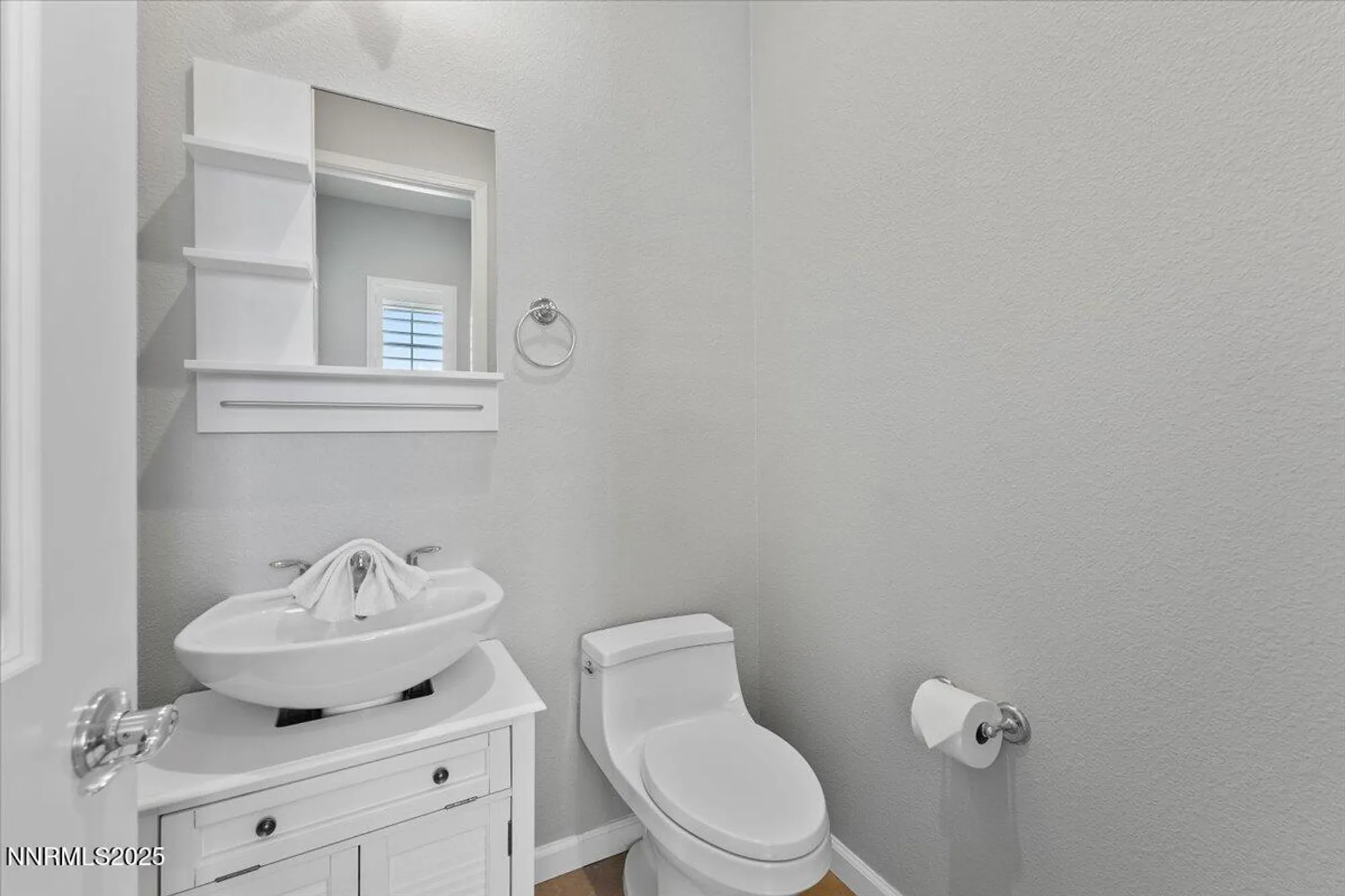 Property Slideshow image 16 of 53 | 2250 trakehner ln, Reno, NV, 89521