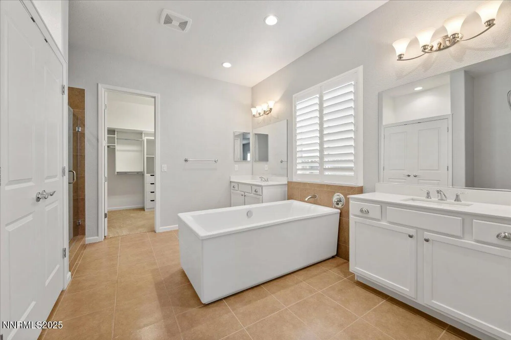 Property Slideshow image 20 of 53 | 2250 trakehner ln, Reno, NV, 89521