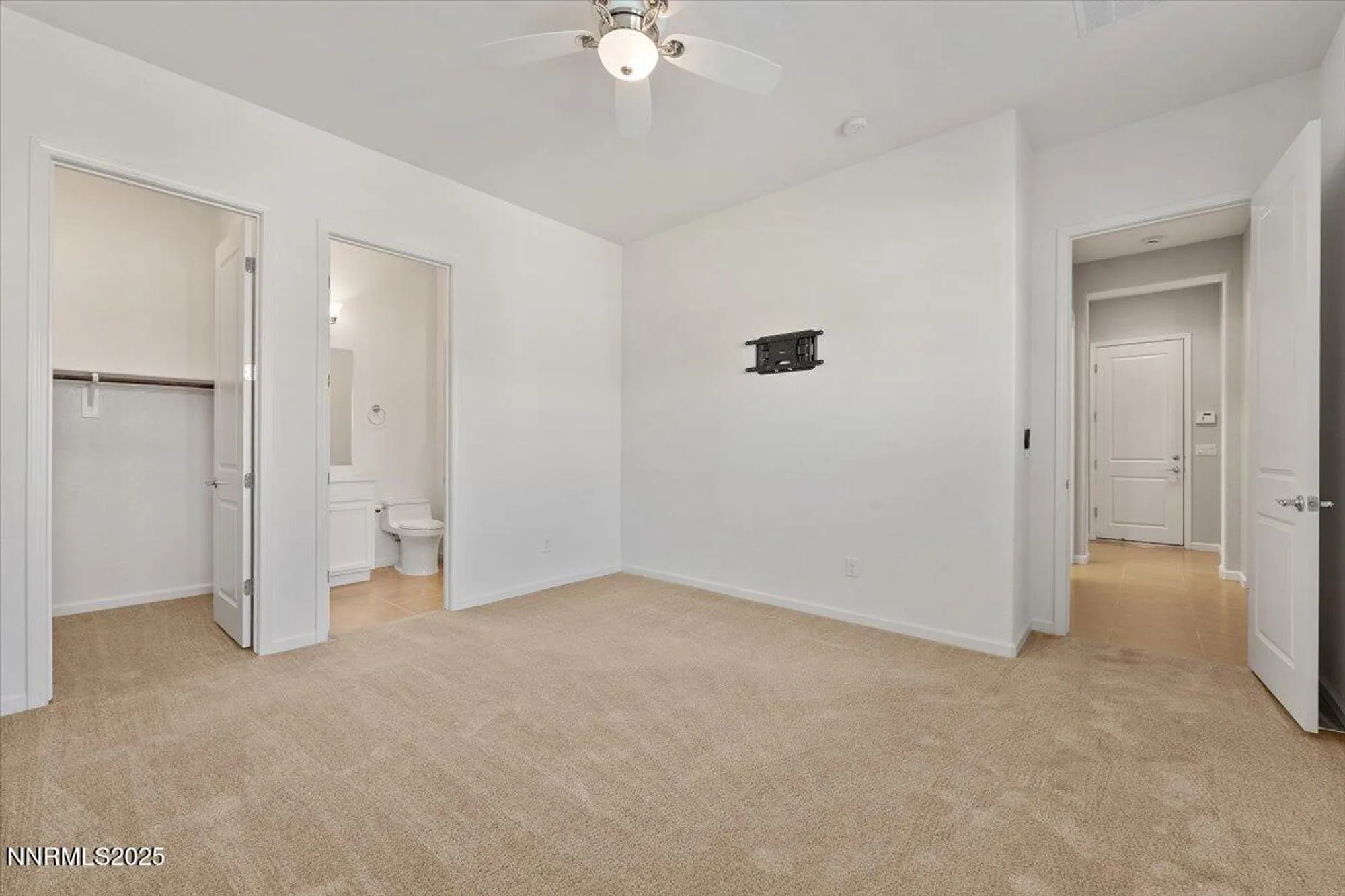 Property Slideshow image 25 of 53 | 2250 trakehner ln, Reno, NV, 89521