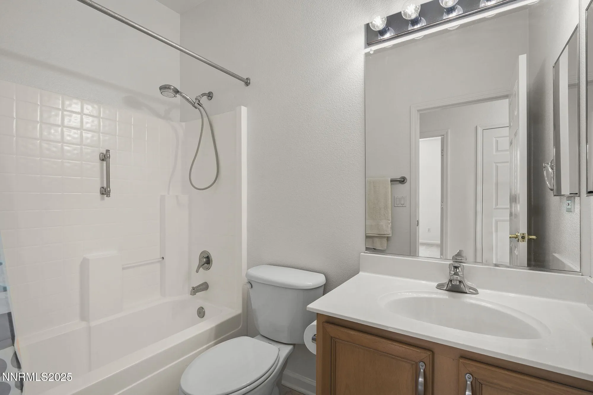 Property Slideshow image 20 of 32 | 2119 avella dr, Sparks, NV, 89434