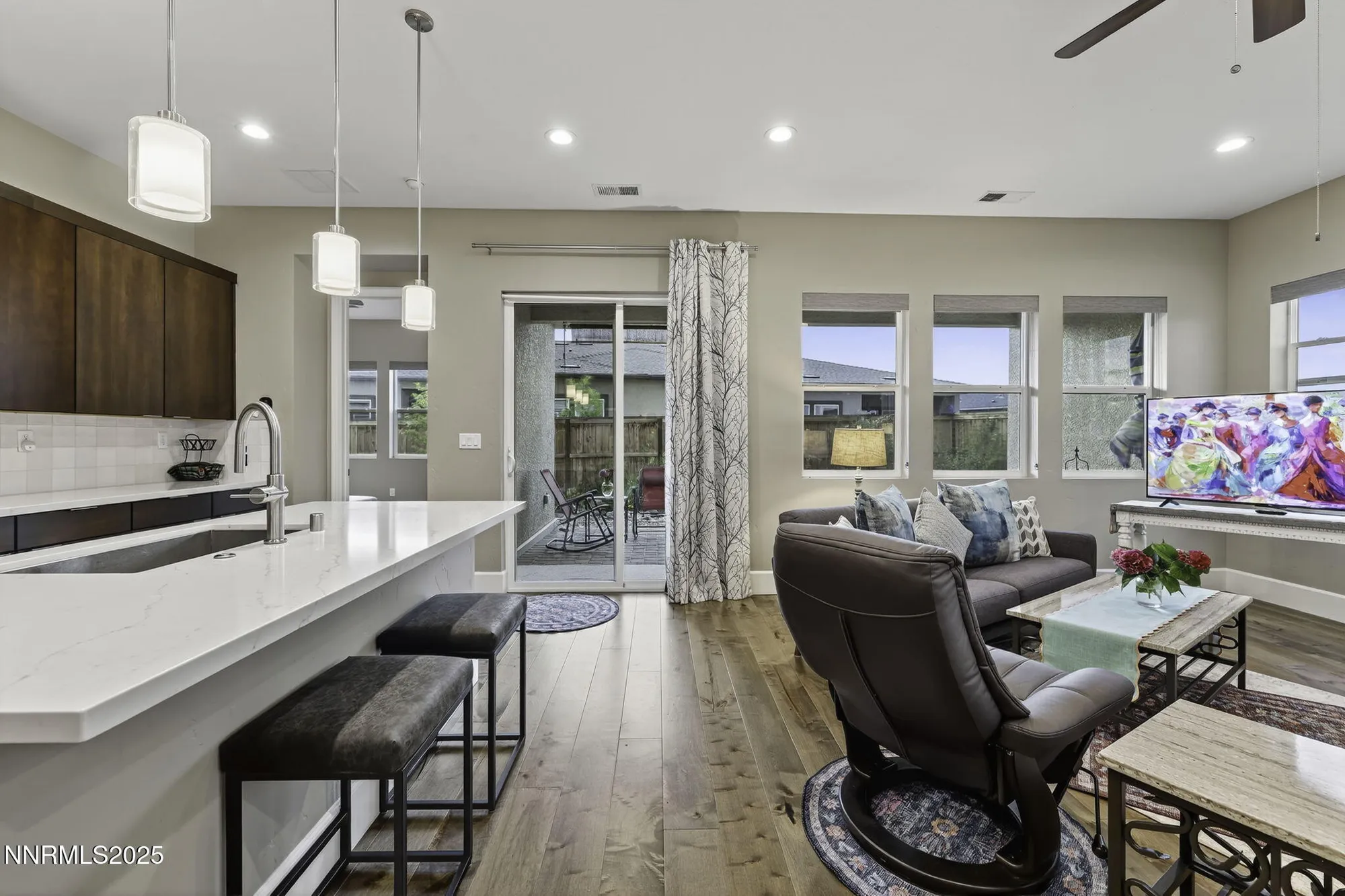 Property Slideshow image 12 of 51 | 7317 oakmont ln, Sparks, NV, 89436