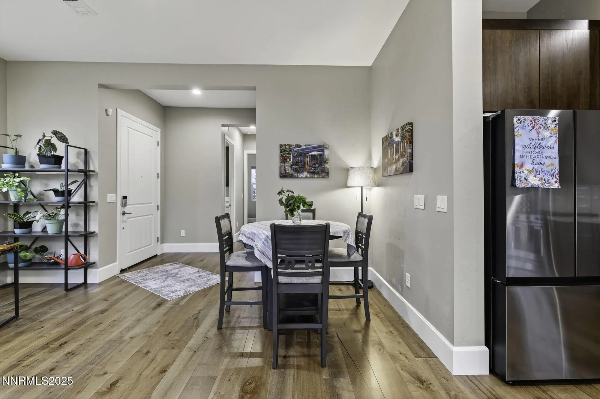 Property Slideshow image 14 of 51 | 7317 oakmont ln, Sparks, NV, 89436