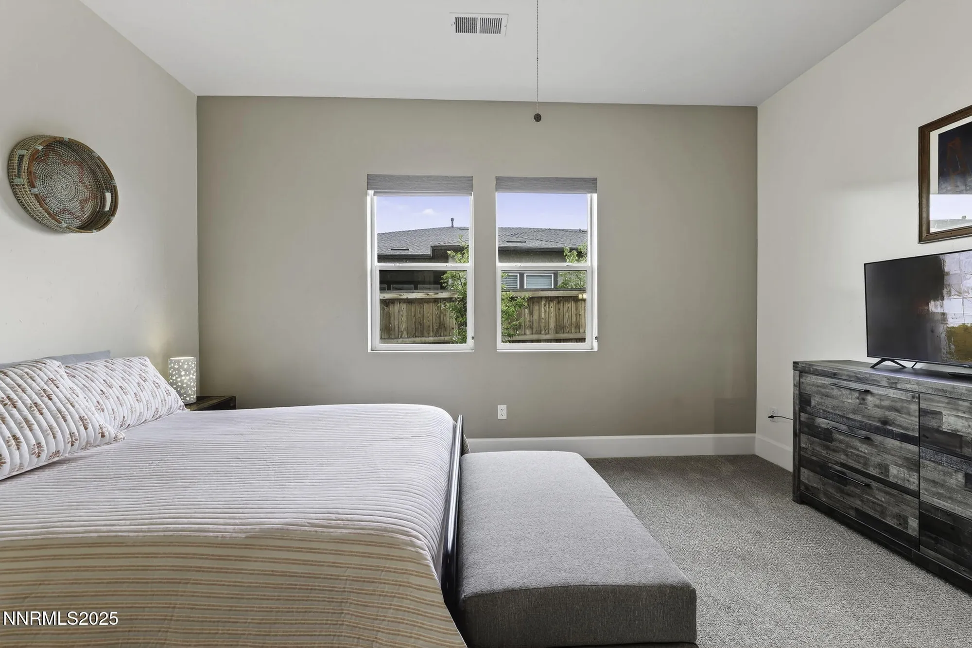 Property Slideshow image 31 of 51 | 7317 oakmont ln, Sparks, NV, 89436