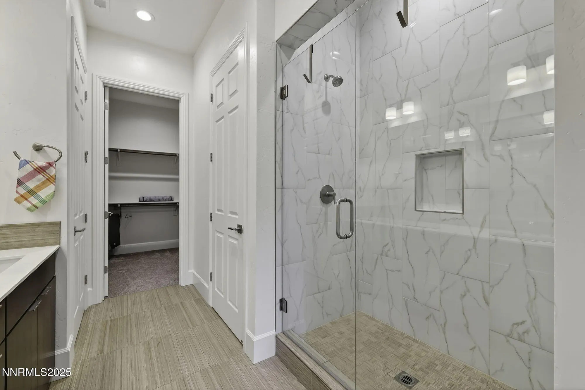 Property Slideshow image 34 of 51 | 7317 oakmont ln, Sparks, NV, 89436