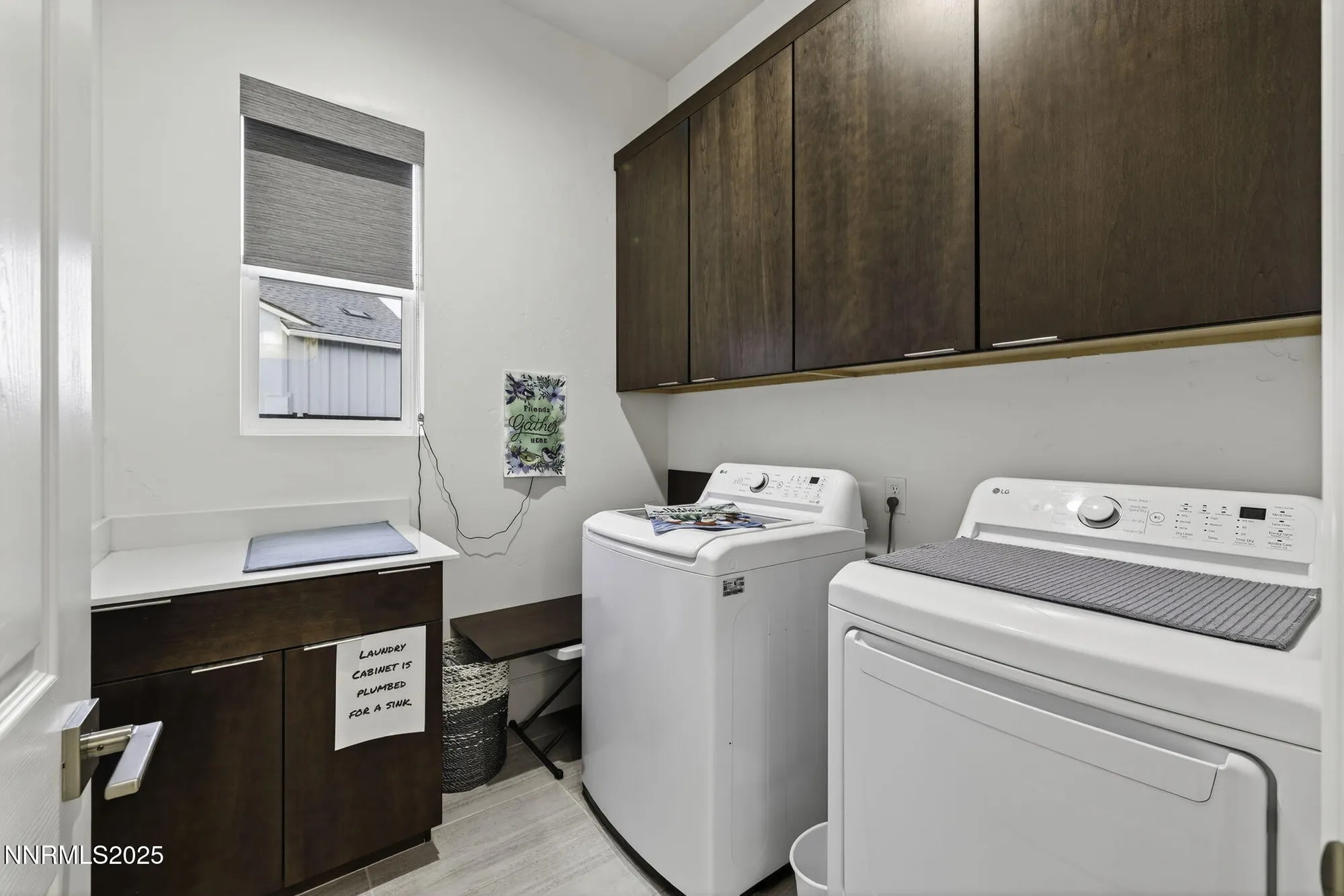 Property Slideshow image 43 of 51 | 7317 oakmont ln, Sparks, NV, 89436