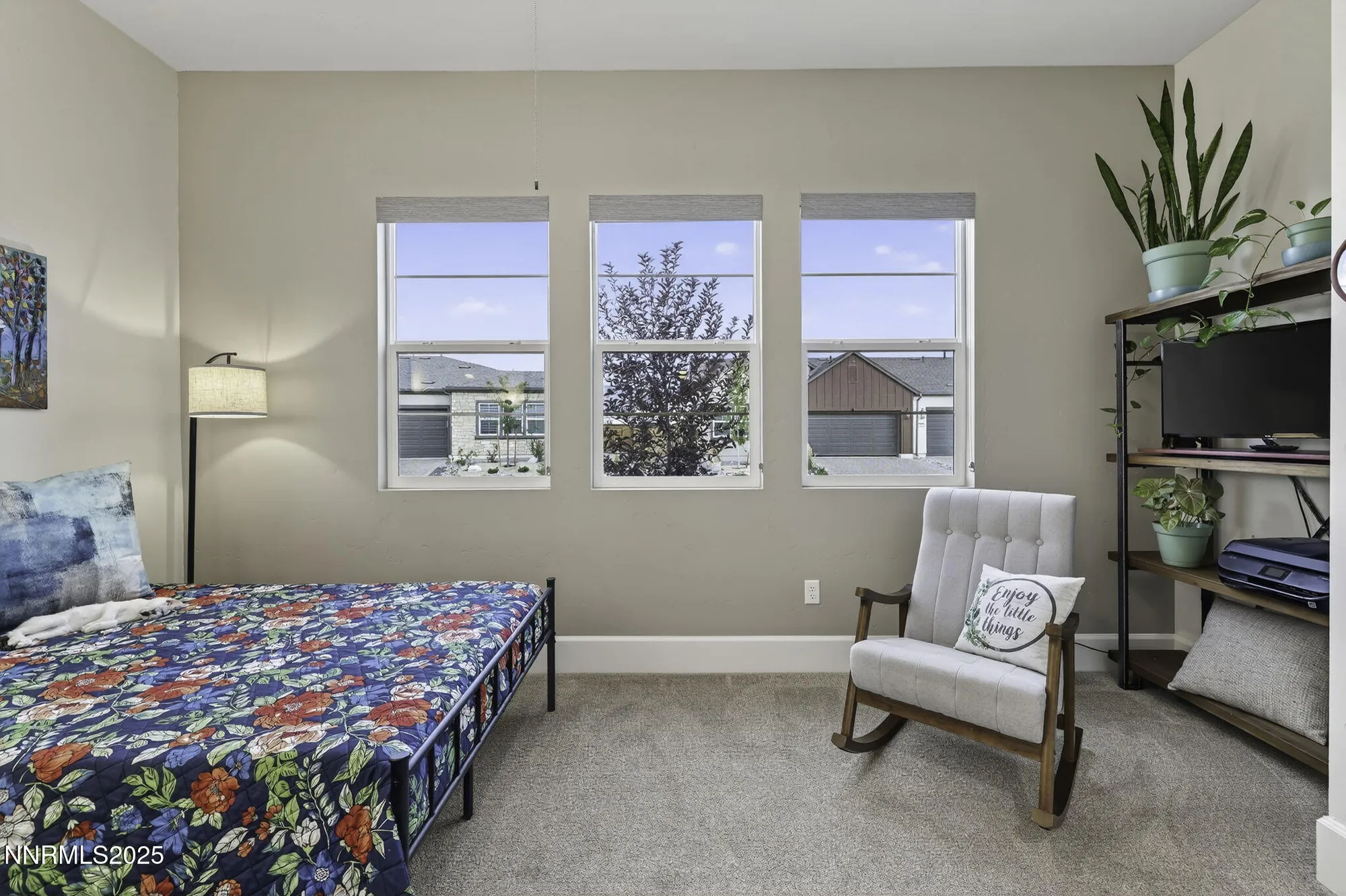 Property Slideshow image 38 of 51 | 7317 oakmont ln, Sparks, NV, 89436