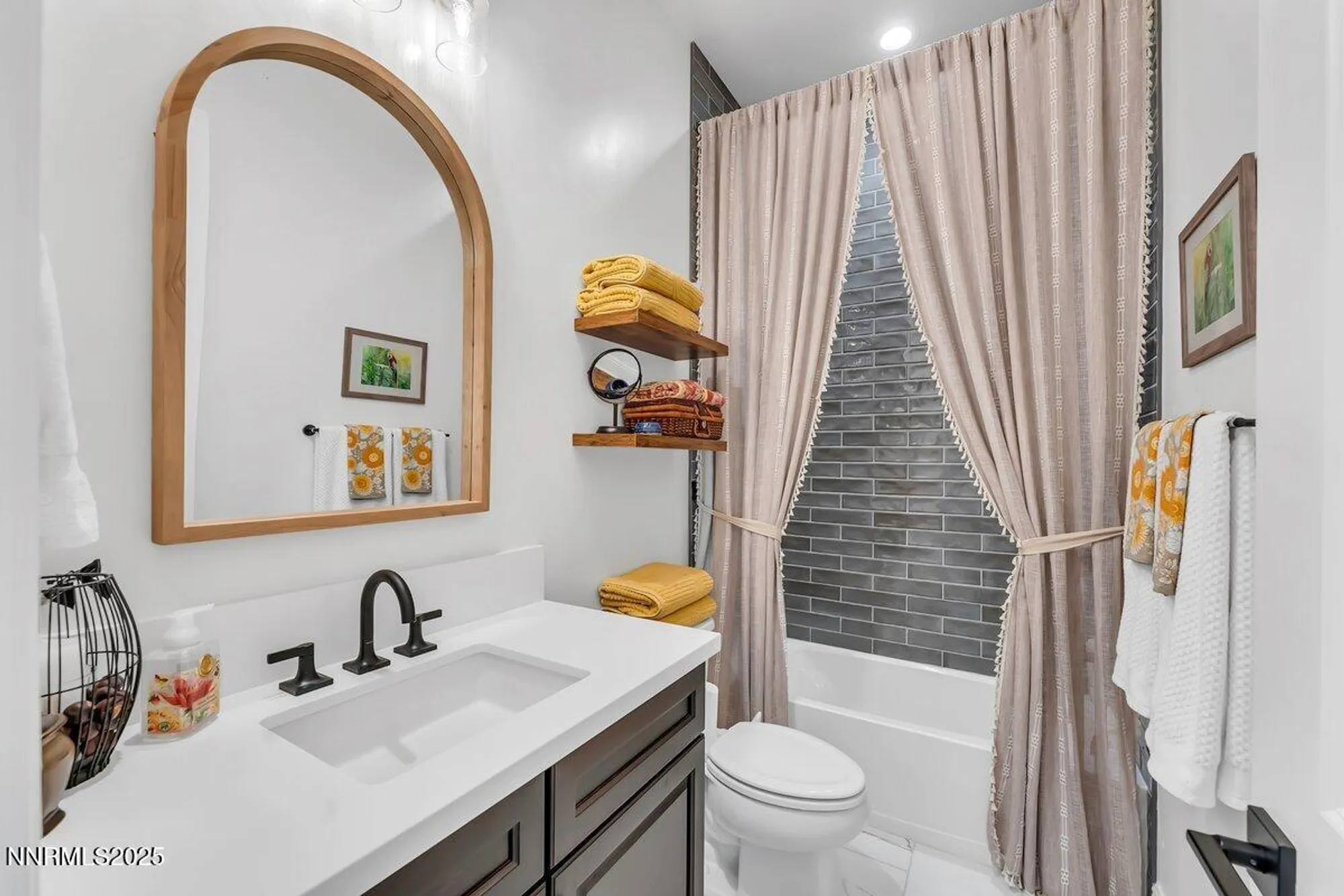 Property Slideshow image 28 of 53 | 14058 wingspread ln, Reno, NV, 89521