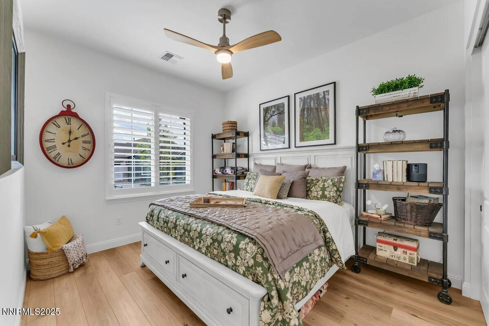 Property Slideshow image 27 of 53 | 14058 wingspread ln, Reno, NV, 89521