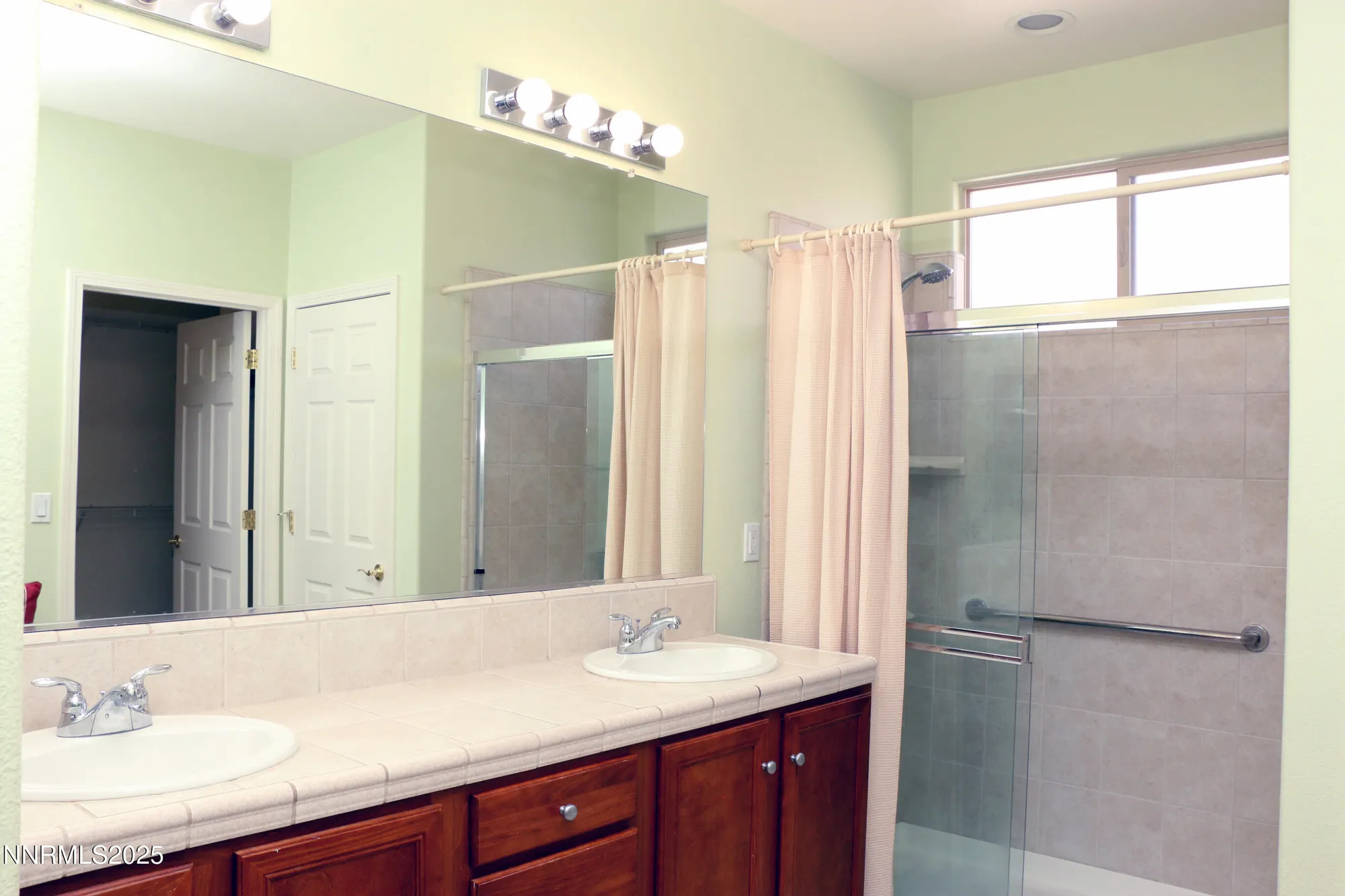 Property Slideshow image 24 of 37 | 2335 calabria dr toscana, Sparks, NV, 89434