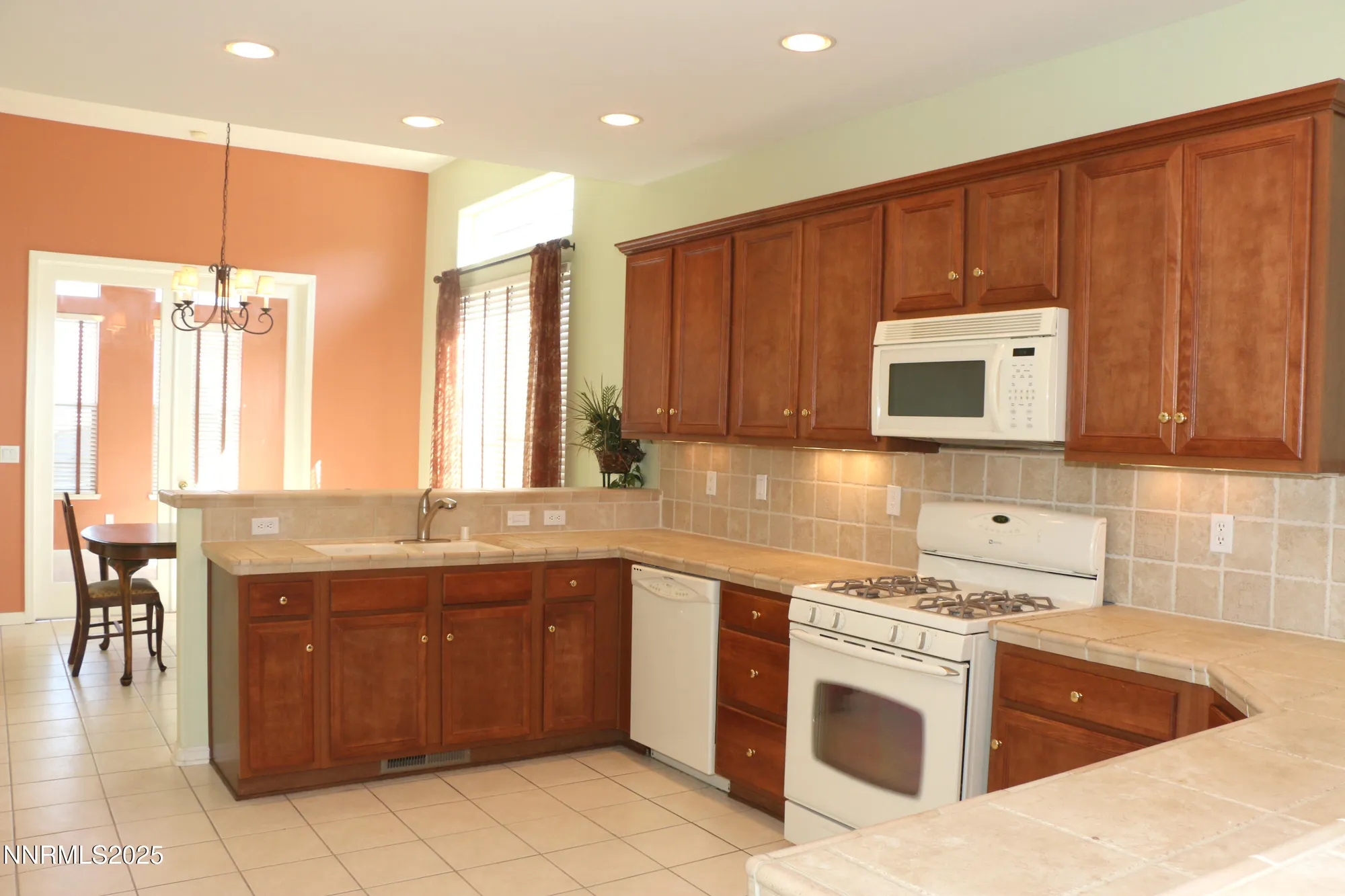 Property Slideshow image 13 of 37 | 2335 calabria dr toscana, Sparks, NV, 89434