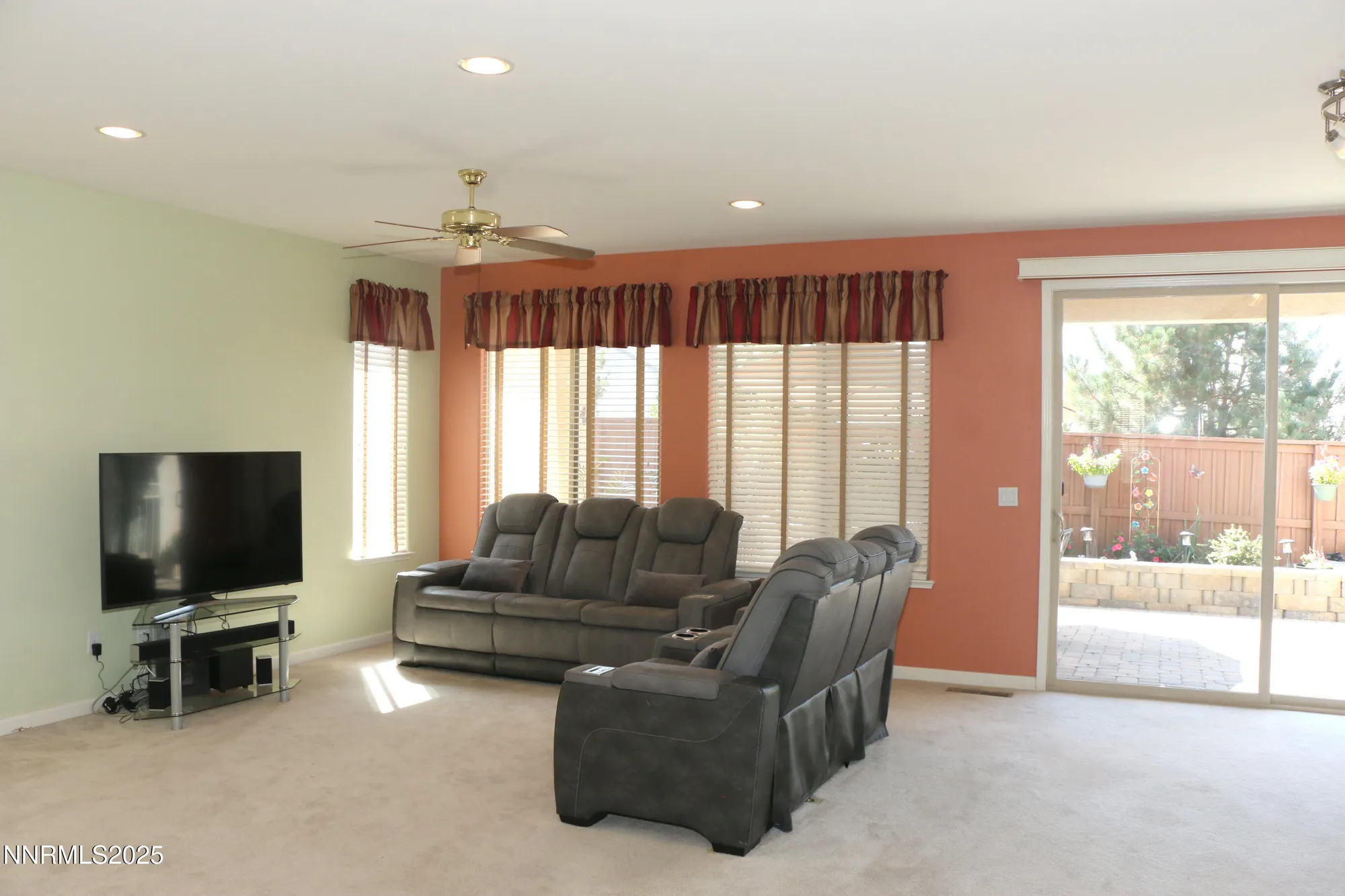 Property Slideshow image 18 of 37 | 2335 calabria dr toscana, Sparks, NV, 89434
