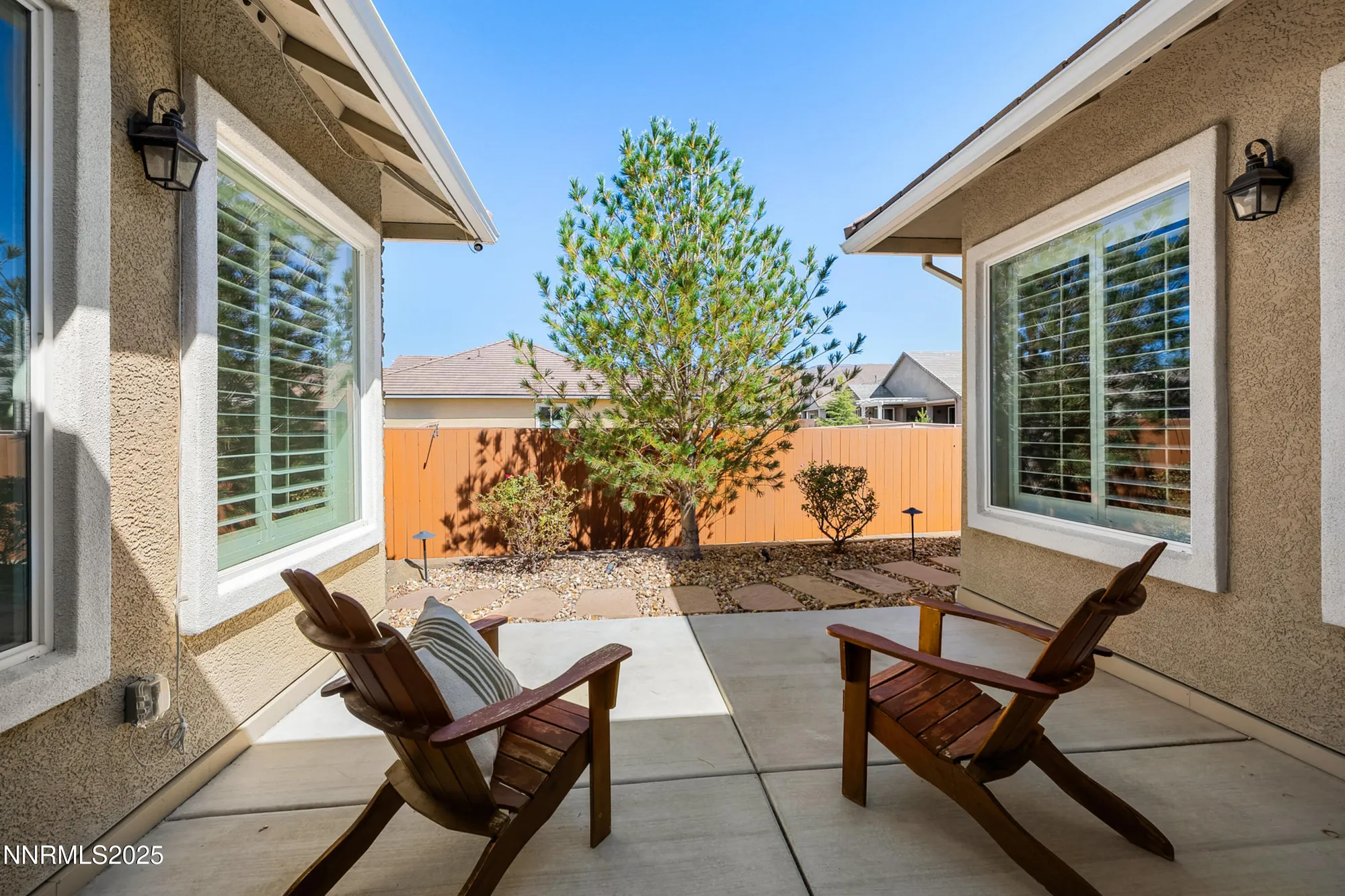 Property Slideshow image 13 of 47 | 2220 arpagos ln, Reno, NV, 89521