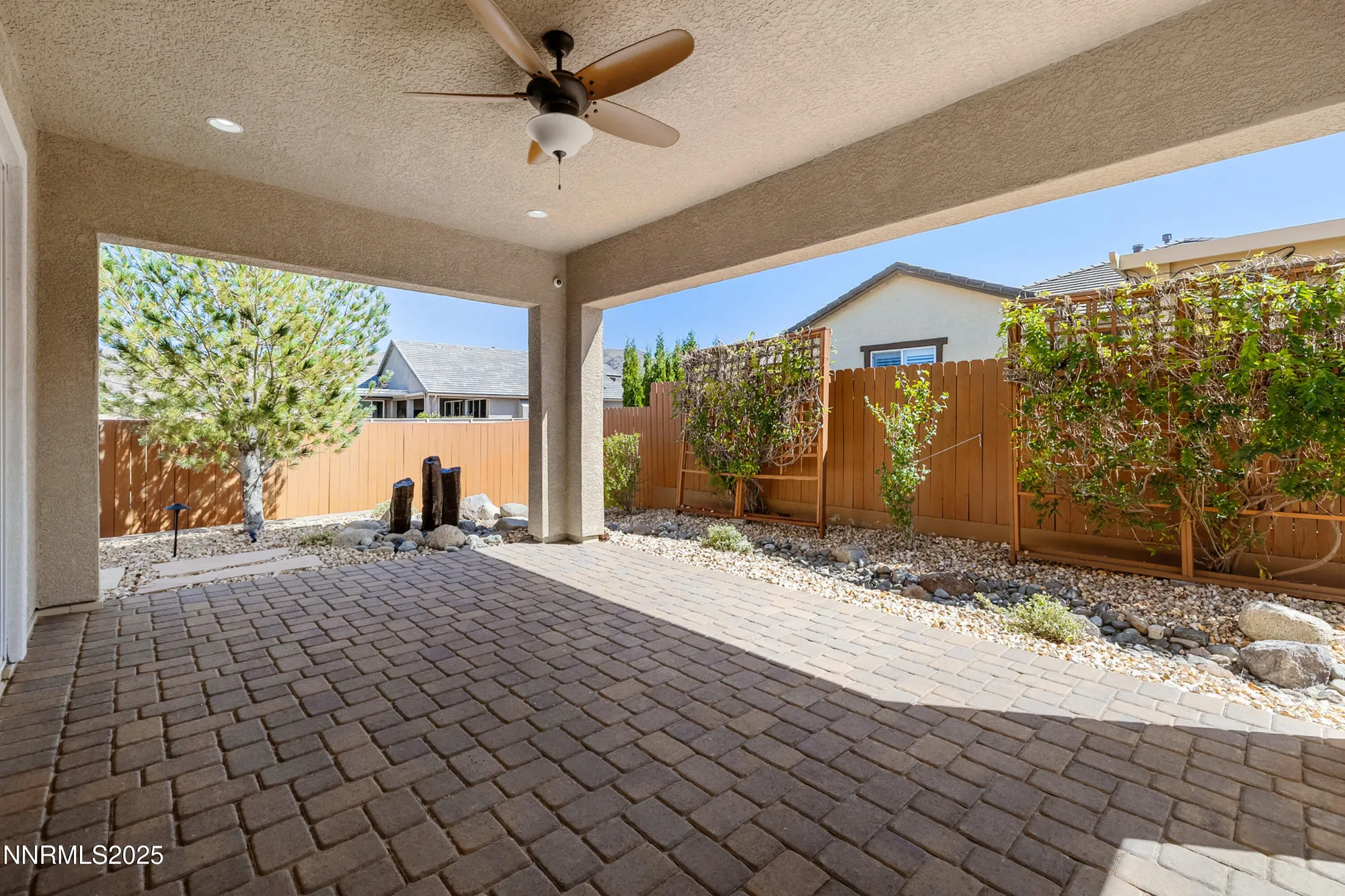 Property Slideshow image 14 of 47 | 2220 arpagos ln, Reno, NV, 89521
