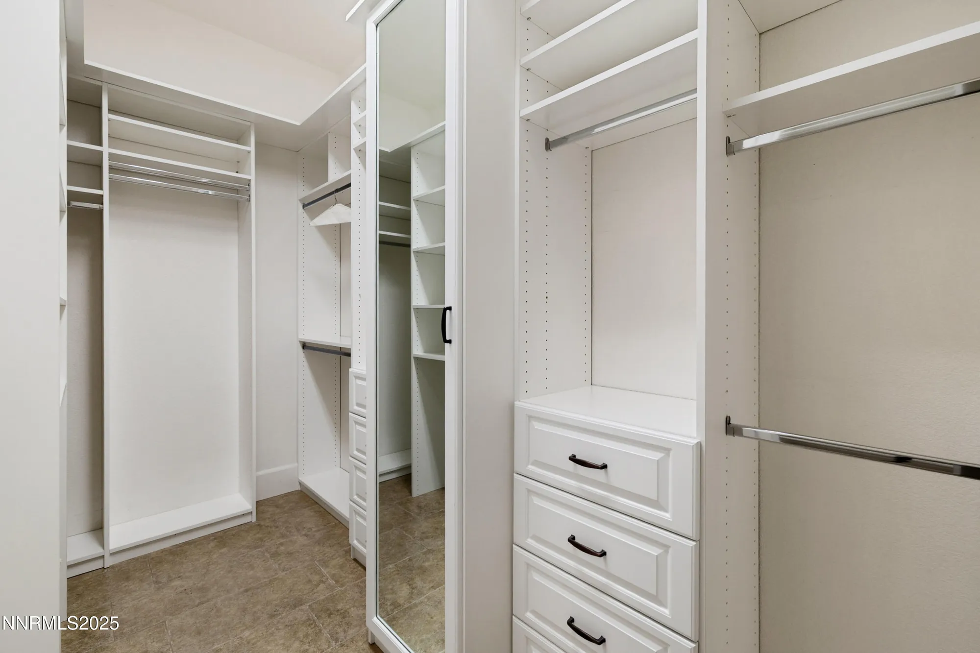 Property Slideshow image 18 of 47 | 2220 arpagos ln, Reno, NV, 89521