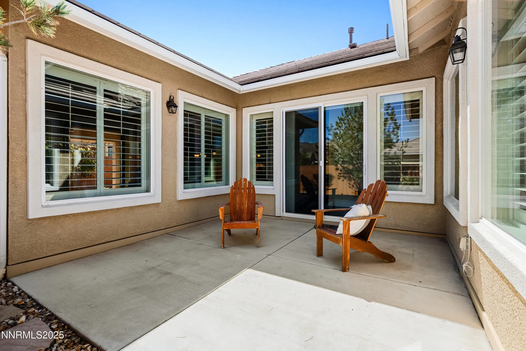 Property Slideshow image 32 of 47 | 2220 arpagos ln, Reno, NV, 89521