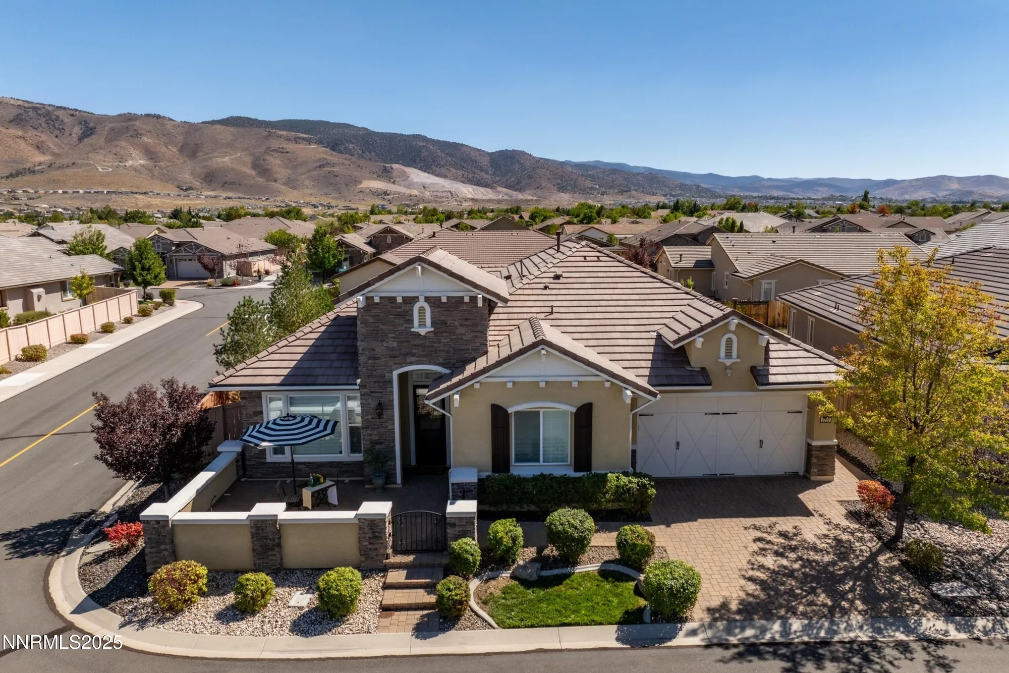 Property Slideshow image 36 of 47 | 2220 arpagos ln, Reno, NV, 89521