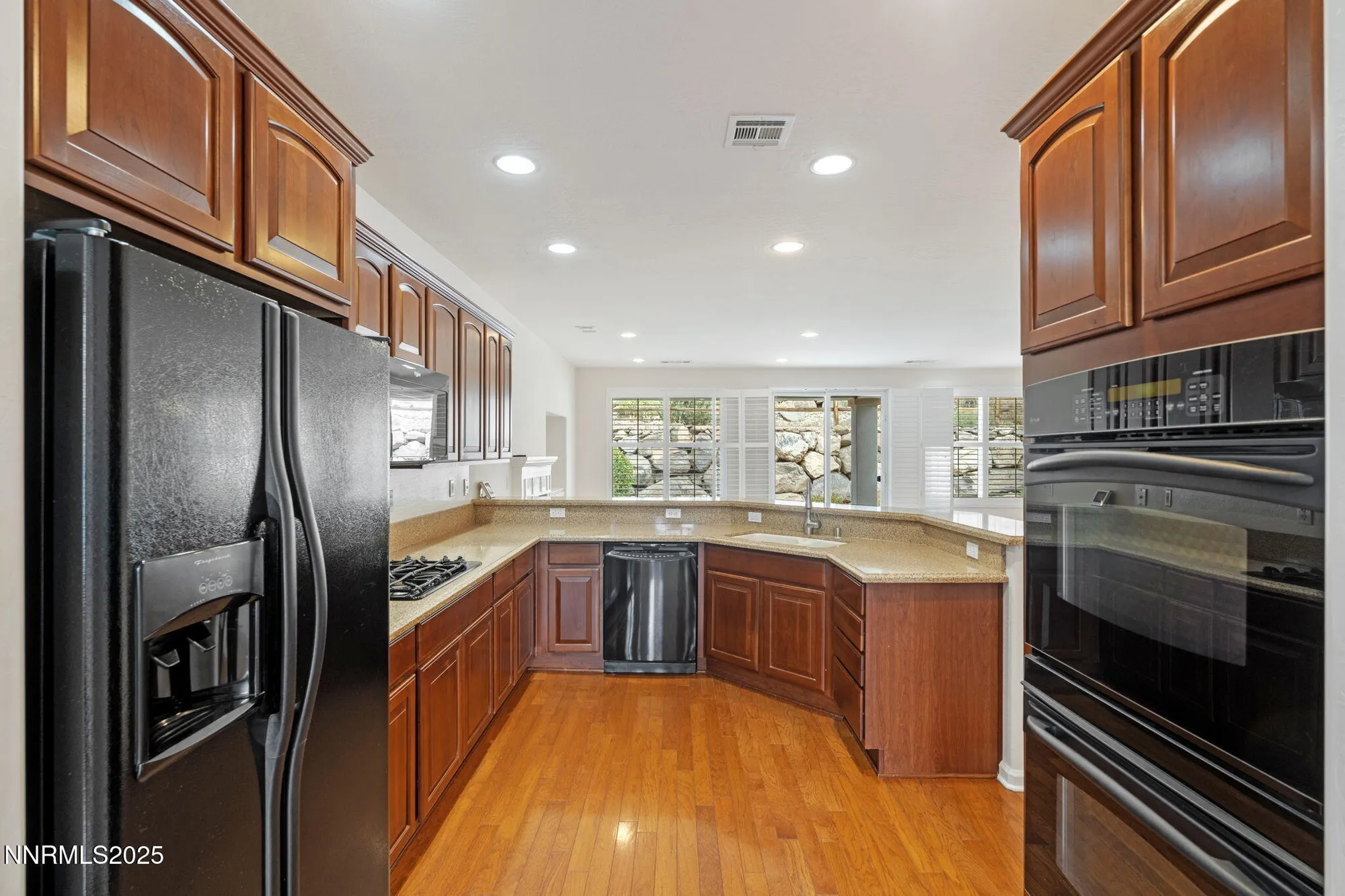 Property Slideshow image 10 of 38 | 1170 cliff park way, Reno, NV, 89523