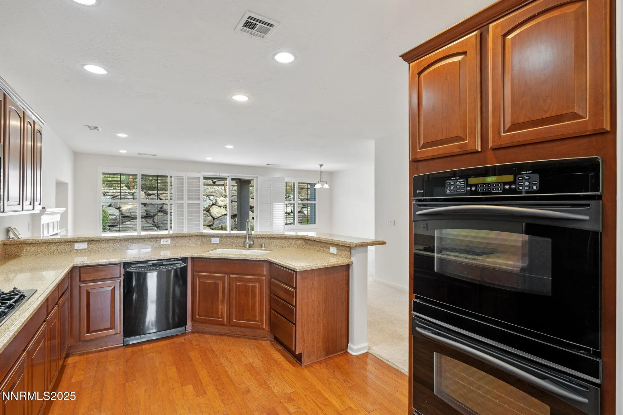 Property Slideshow image 11 of 38 | 1170 cliff park way, Reno, NV, 89523