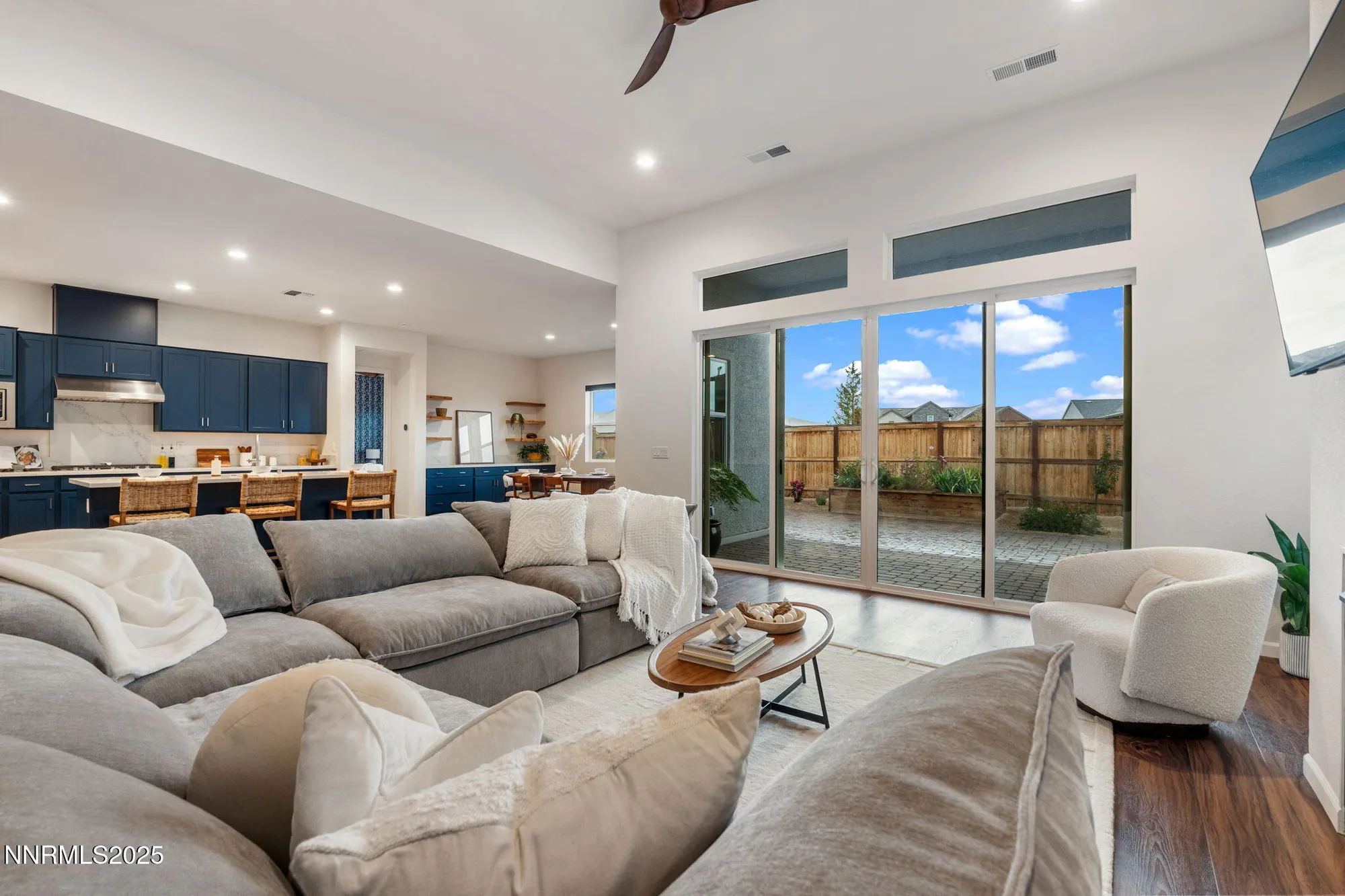 Property Slideshow image 18 of 55 | 7415 hoback dr, Sparks, NV, 89436