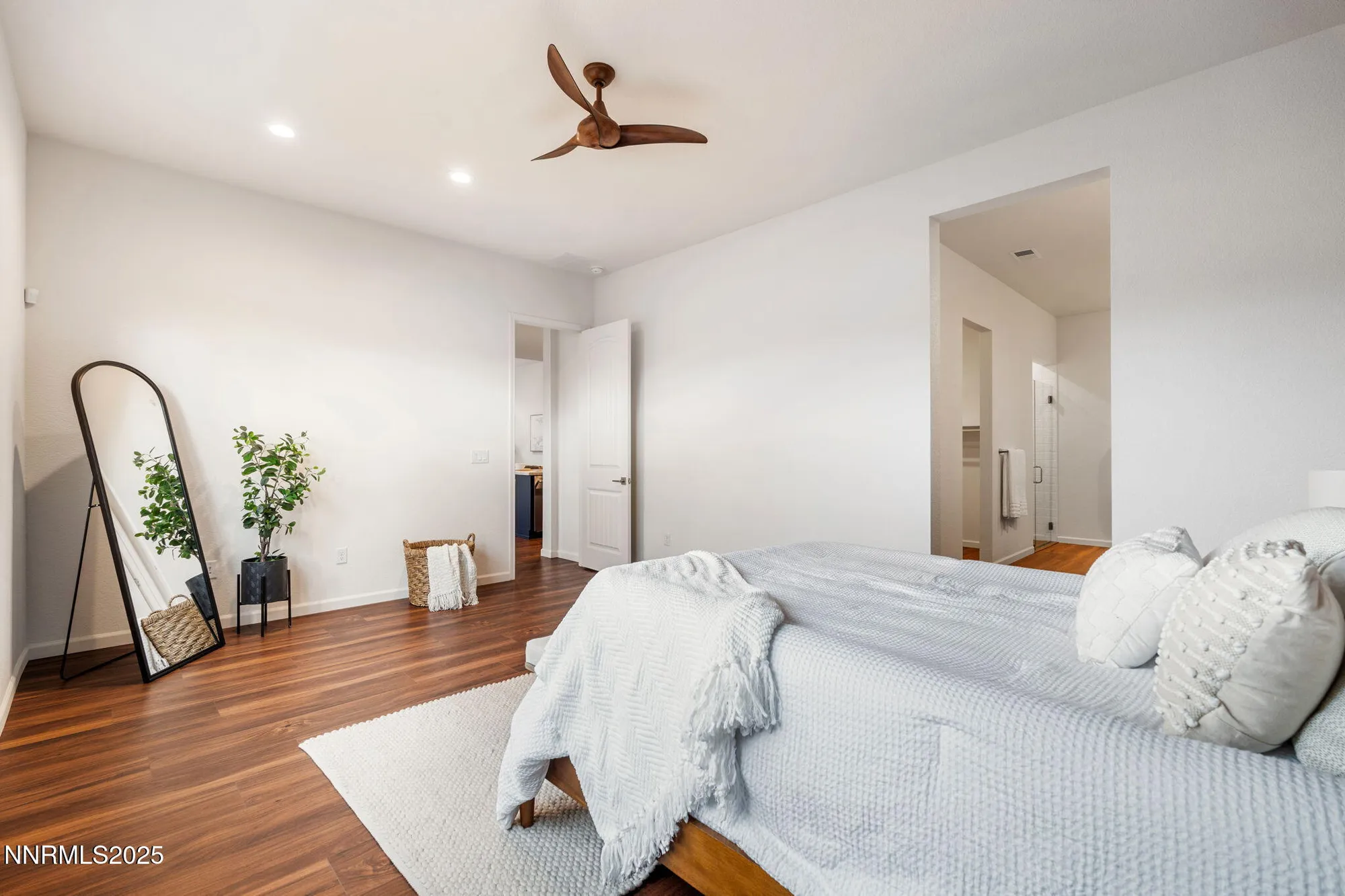 Property Slideshow image 24 of 55 | 7415 hoback dr, Sparks, NV, 89436