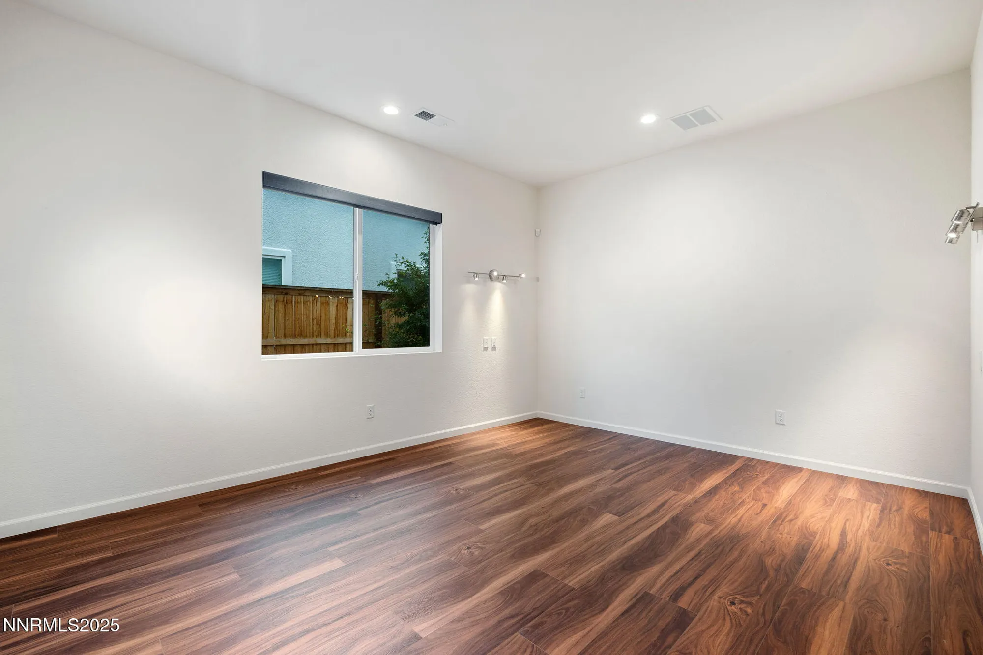 Property Slideshow image 32 of 55 | 7415 hoback dr, Sparks, NV, 89436