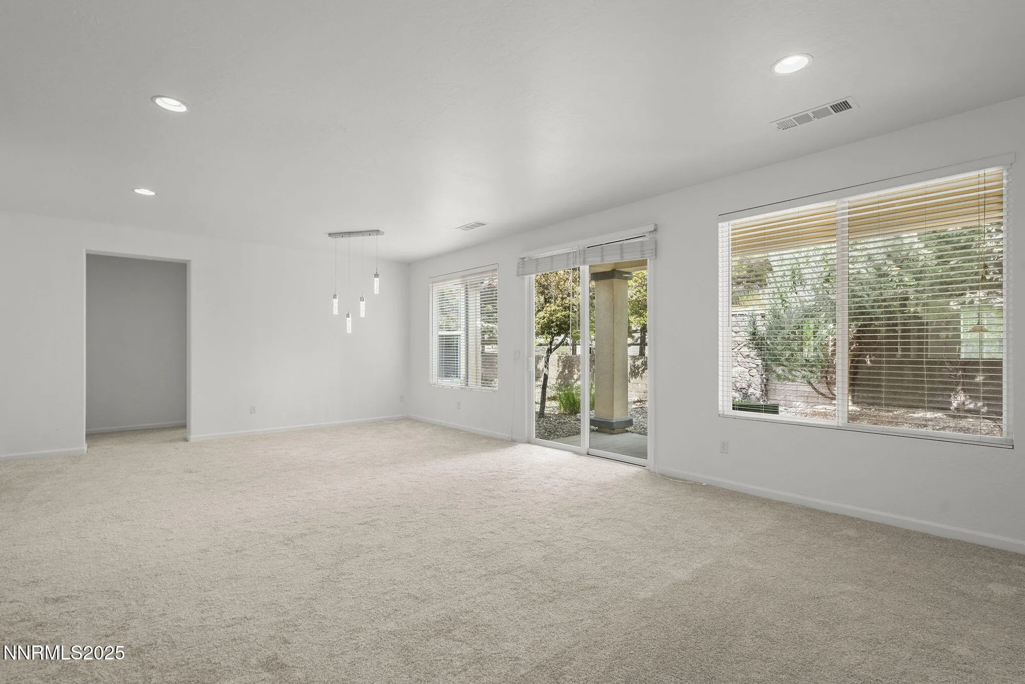 Property Slideshow image 7 of 28 | 1810 evergreen ridge way, Reno, NV, 89523