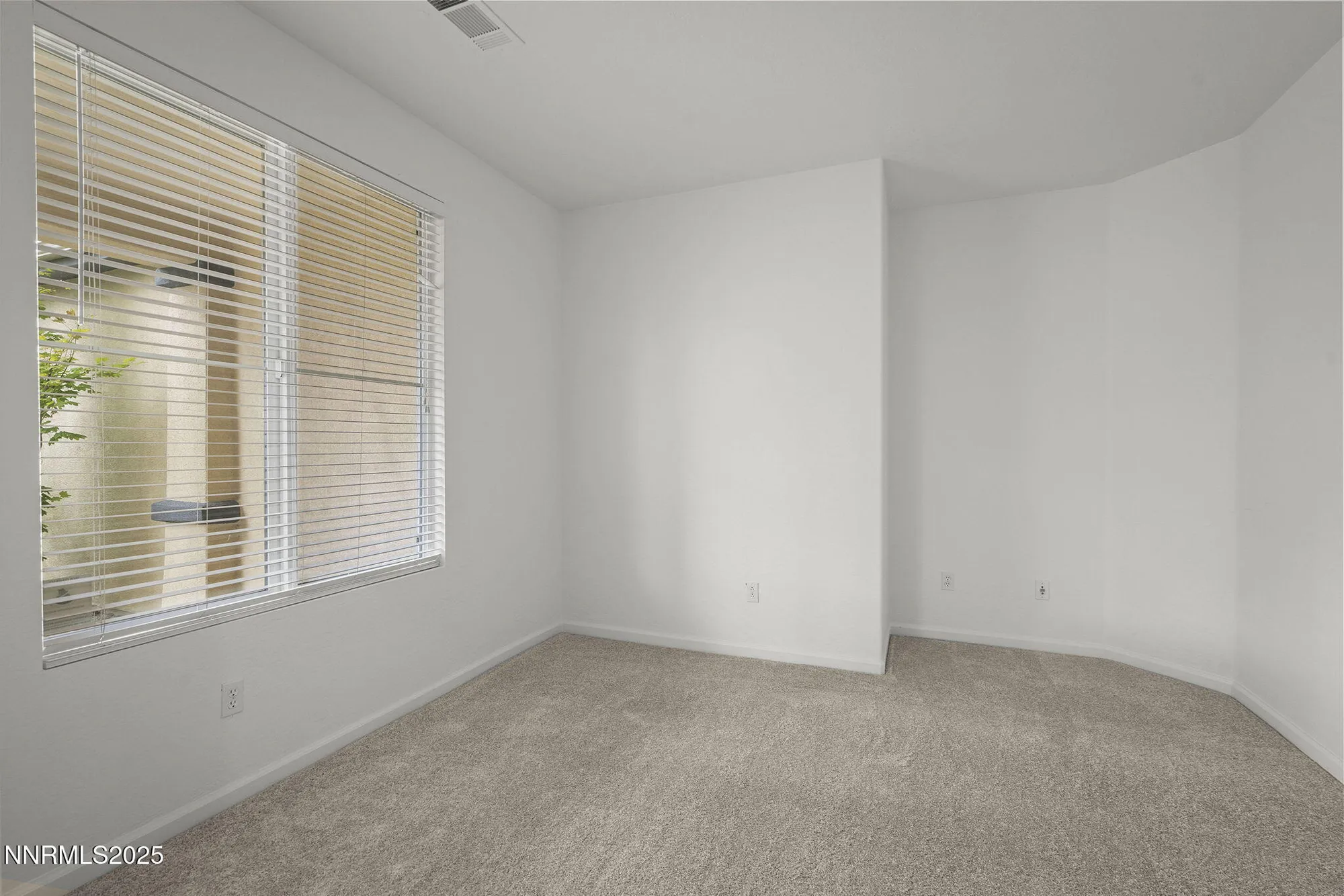 Property Slideshow image 20 of 28 | 1810 evergreen ridge way, Reno, NV, 89523