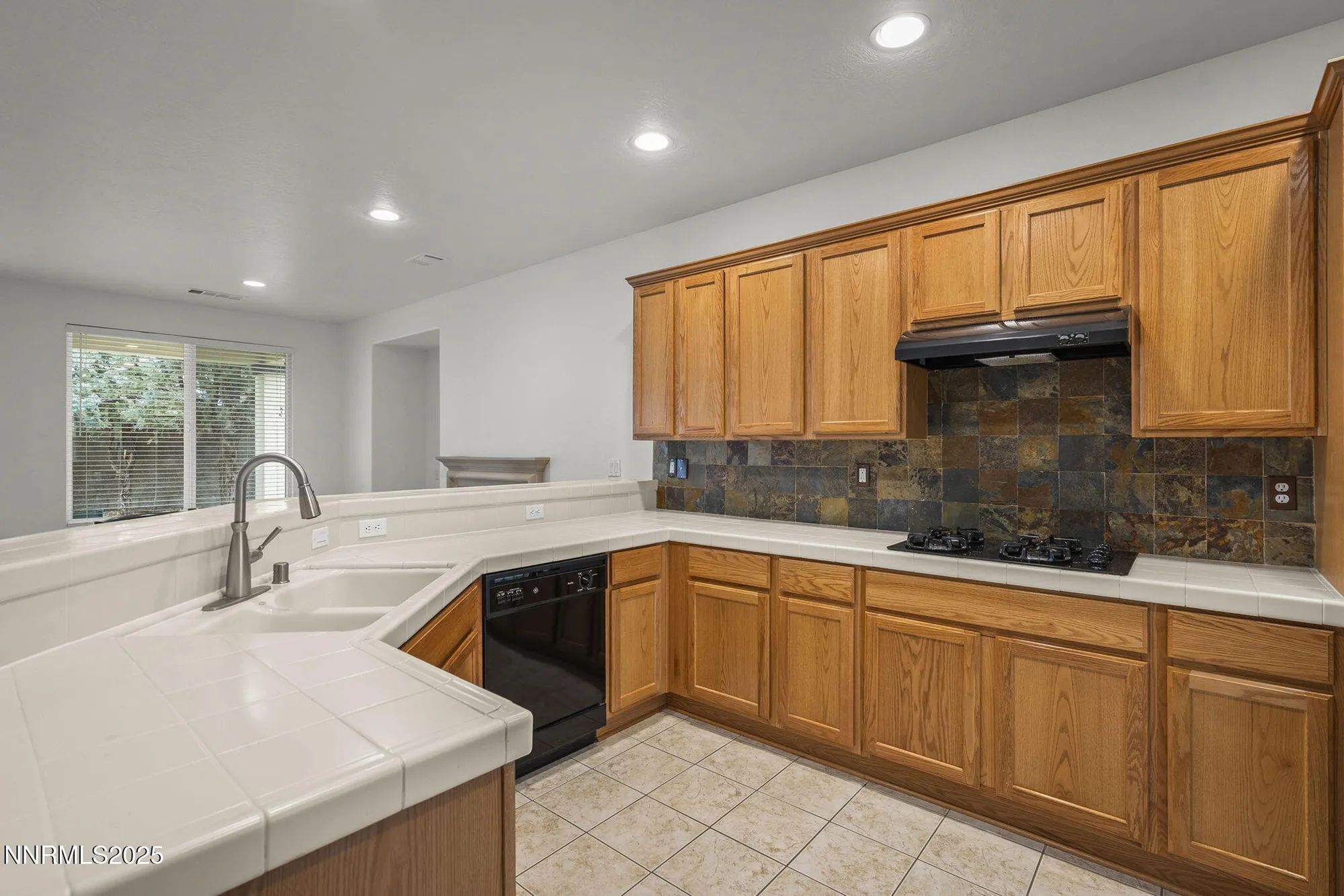 Property Slideshow image 11 of 28 | 1810 evergreen ridge way, Reno, NV, 89523