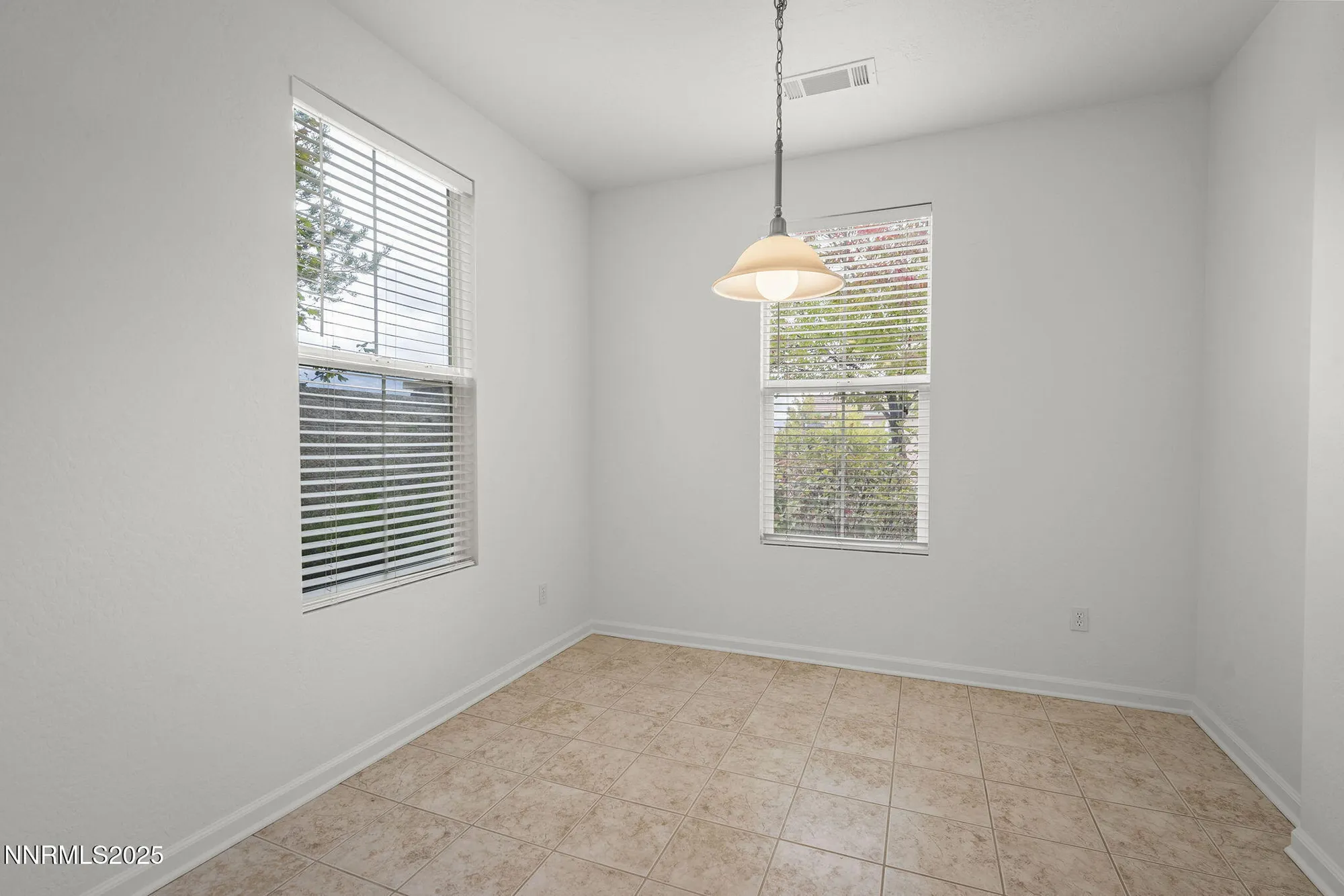 Property Slideshow image 13 of 28 | 1810 evergreen ridge way, Reno, NV, 89523