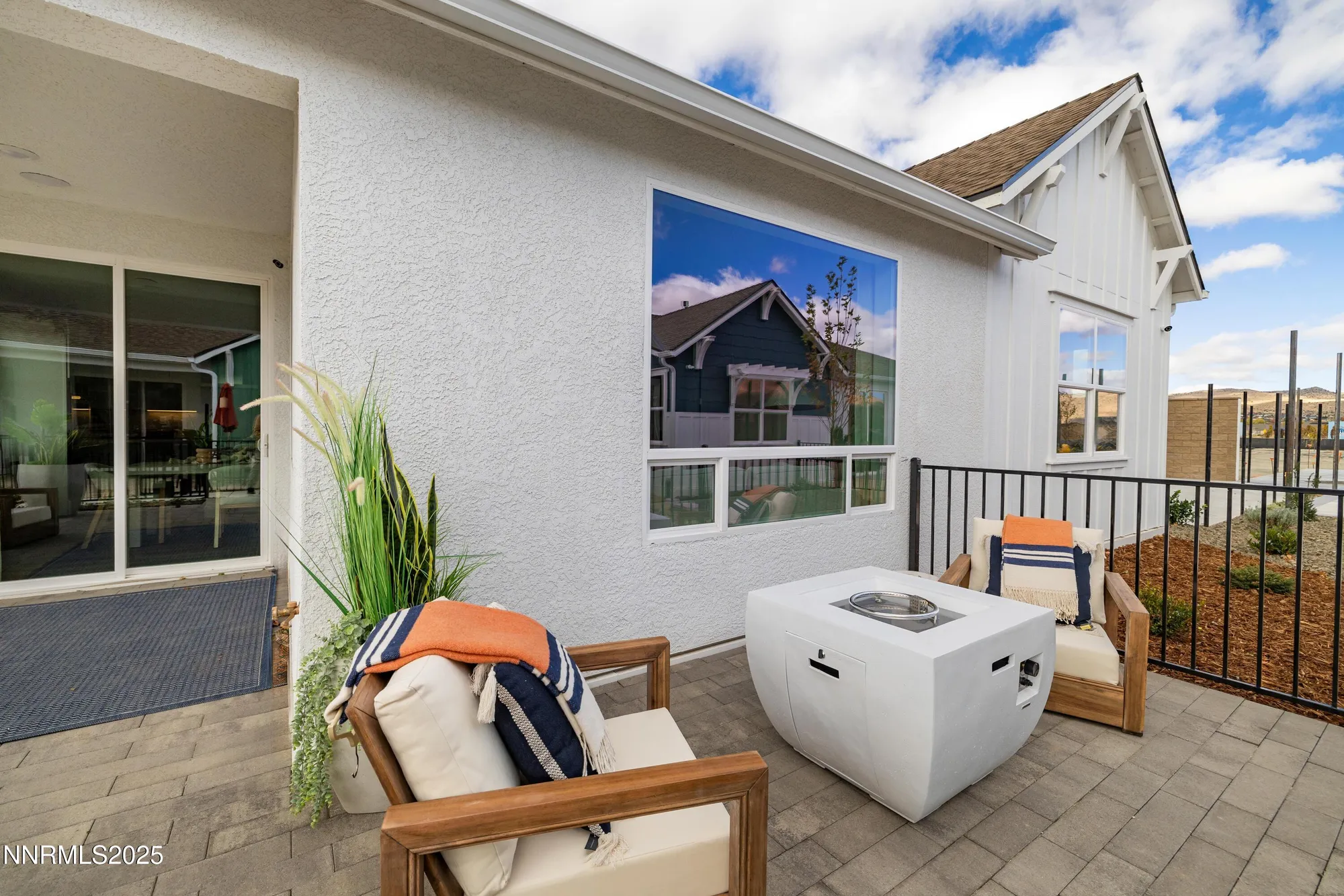 Property Slideshow image 11 of 11 | 284 arlis pl, Sparks, NV, 89441